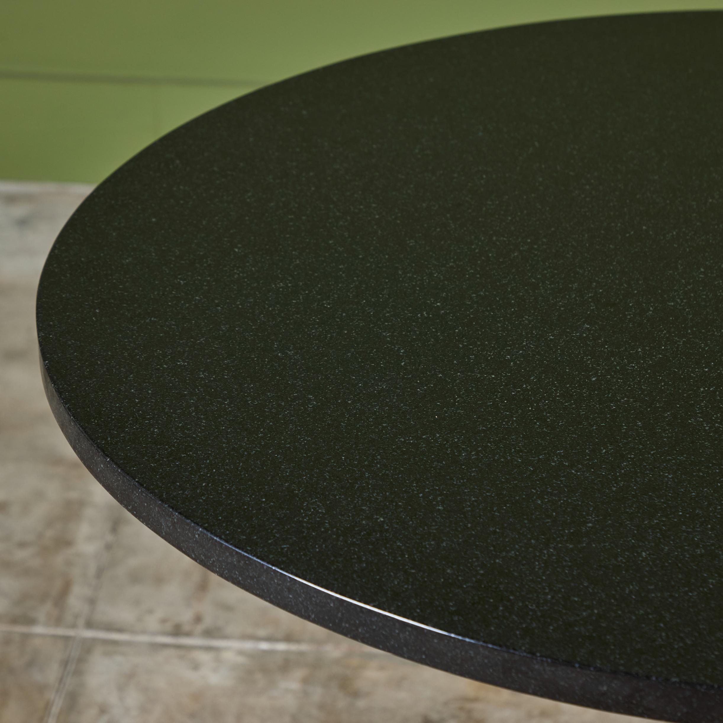 Table de bar postmoderne en vente 4