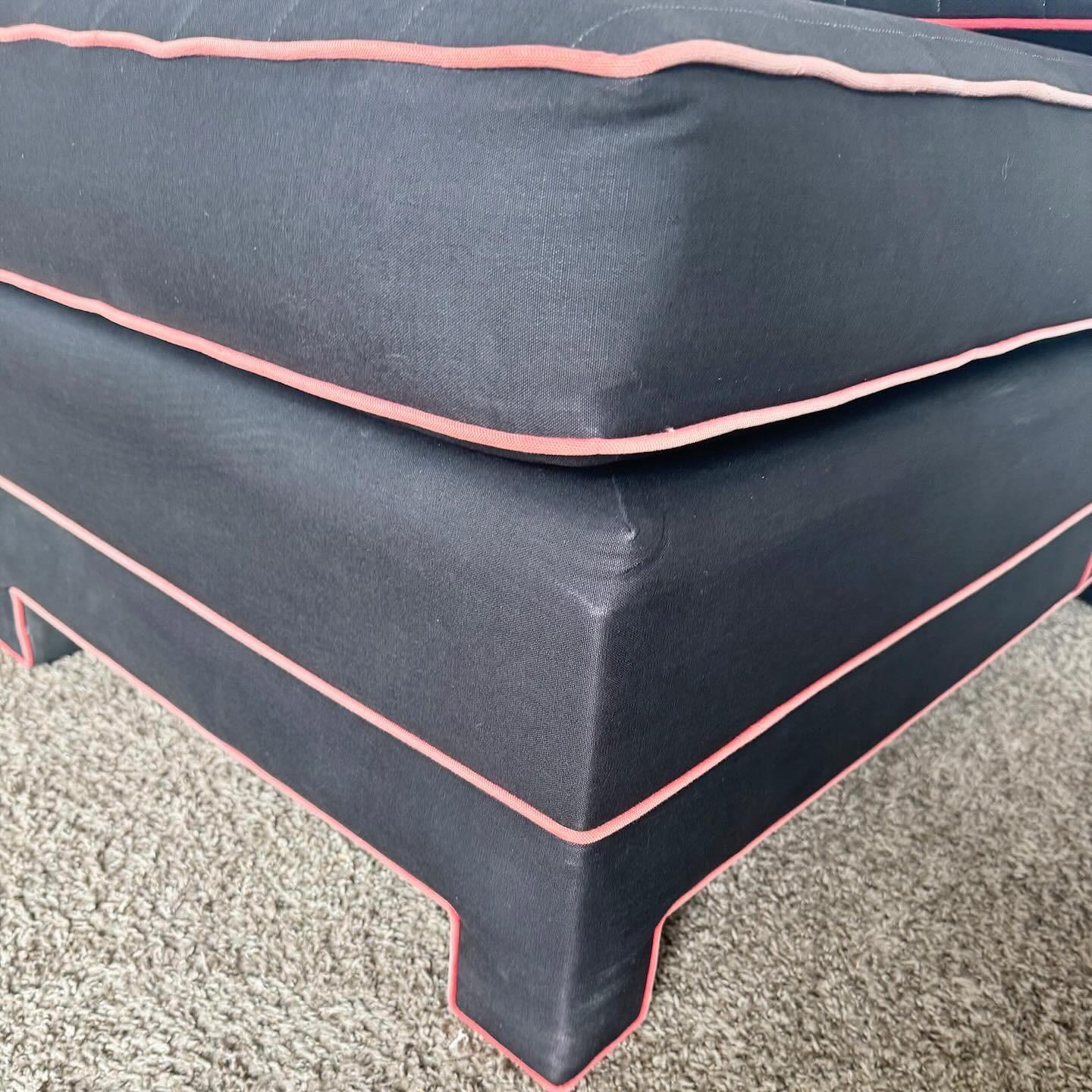Postmoderner schwarz-rosa Sofa-Loungesessel (20. Jahrhundert) im Angebot