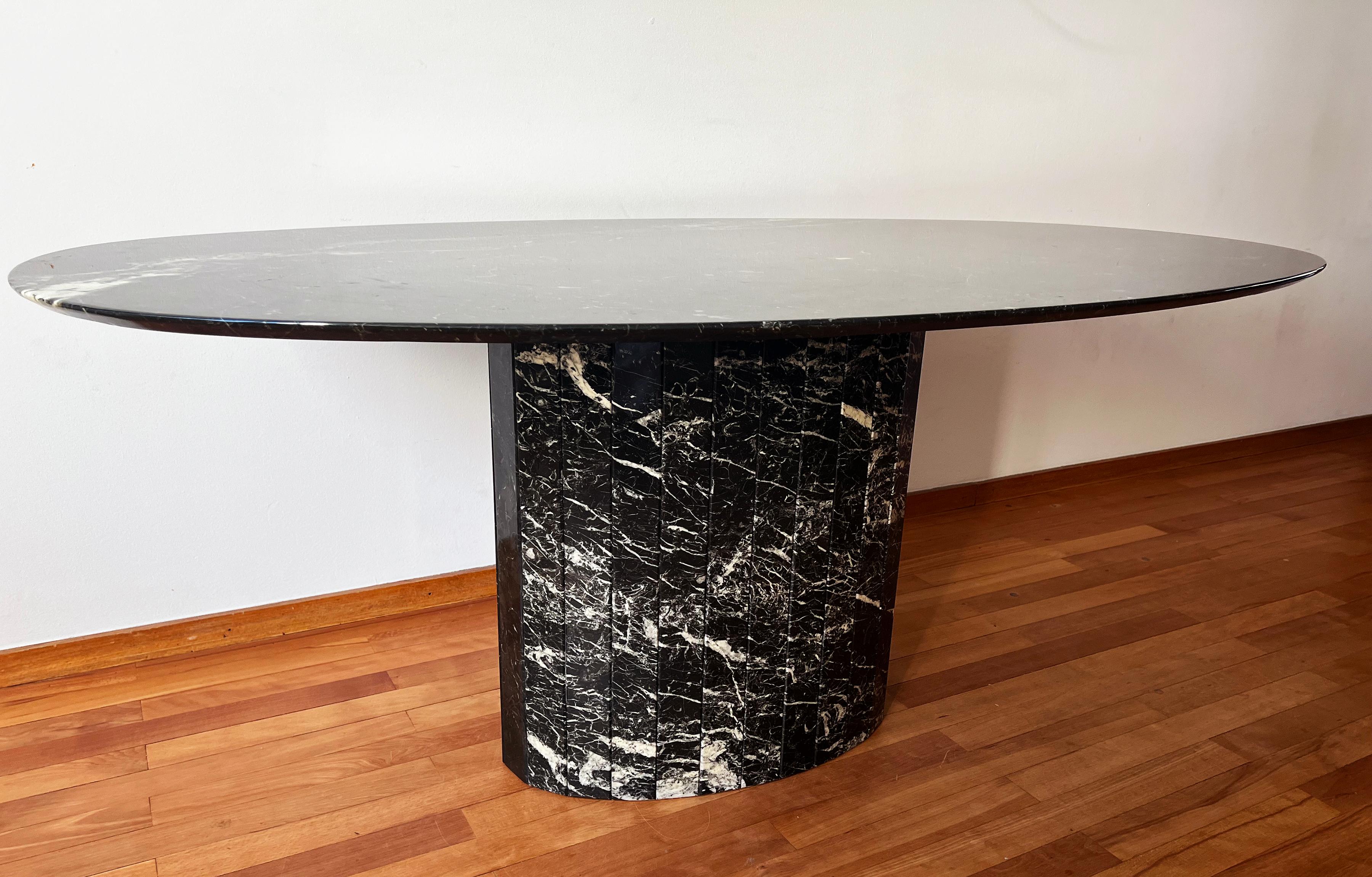 Postmodern Black and White Italian Solid Marble Oval Dining Table, Italy, 1970s 6