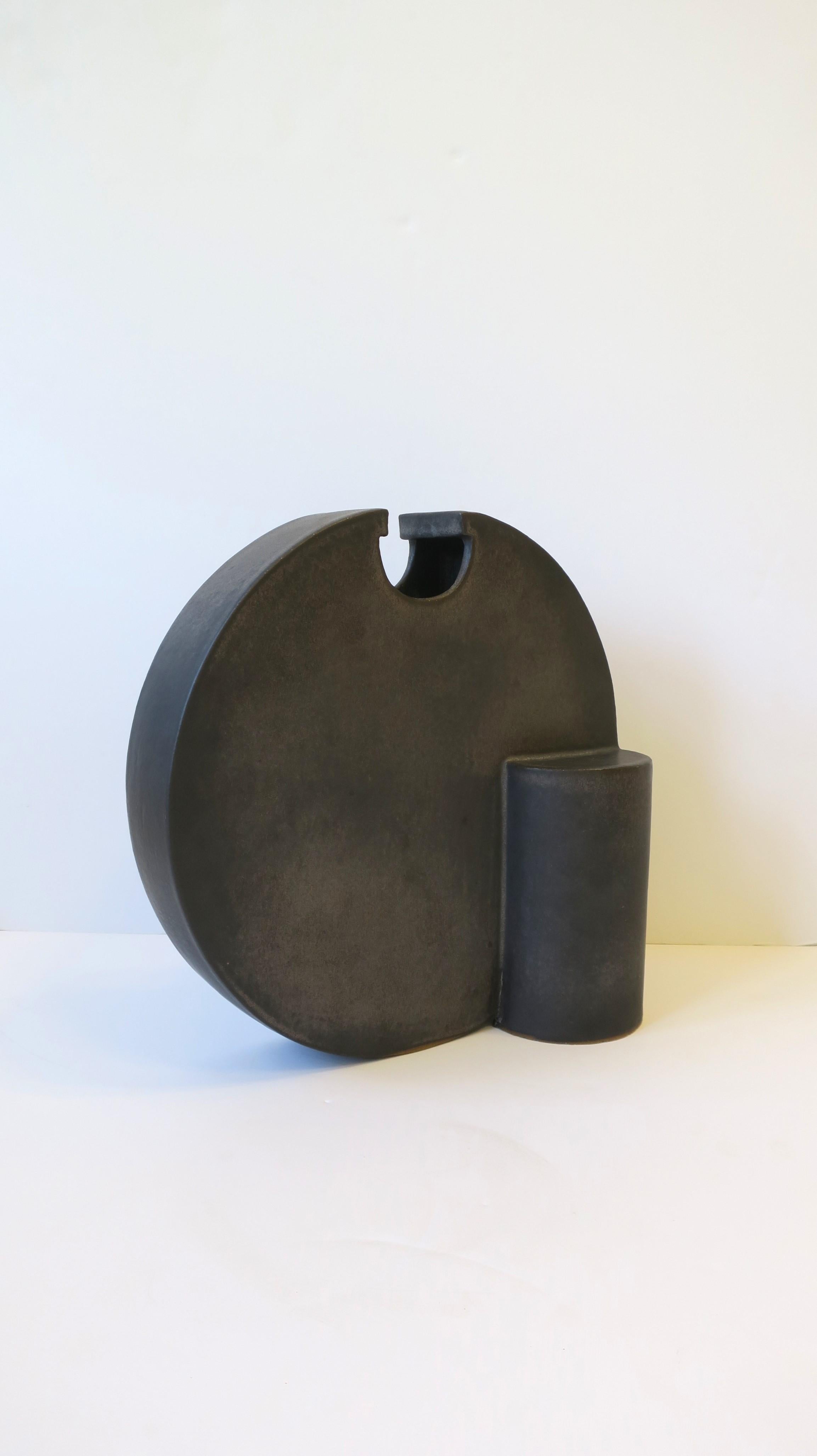 Black Charcoal Grey Sculpture Vase, Large In Good Condition For Sale In New York, NY