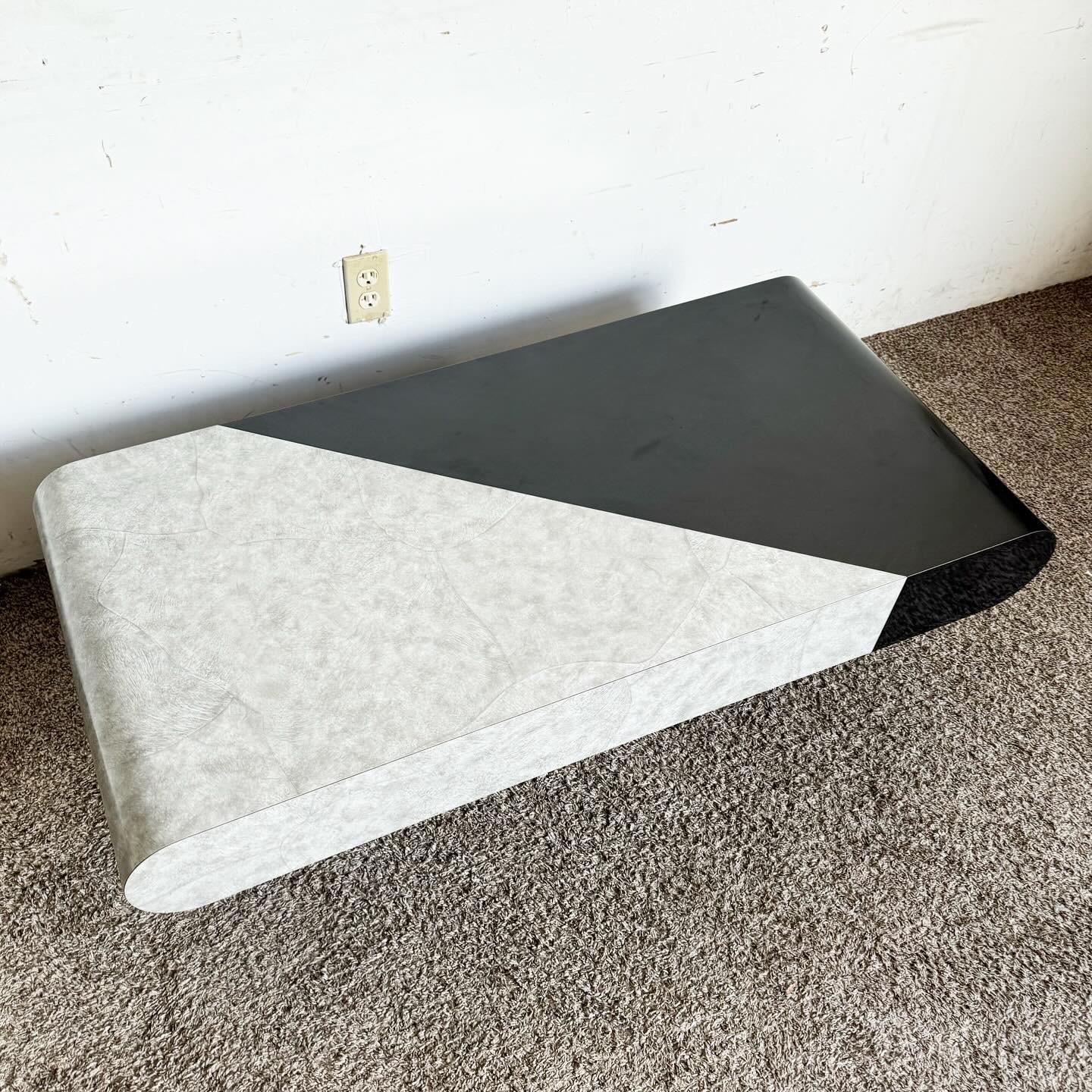Late 20th Century Postmodern Black Gloss and Faux Stone Laminate Bullnose Coffee Table For Sale