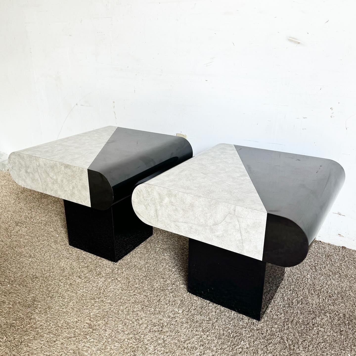 Postmodern Black Gloss and Faux Stone Laminate Bullnose Side Tables - a Pair In Good Condition For Sale In Delray Beach, FL