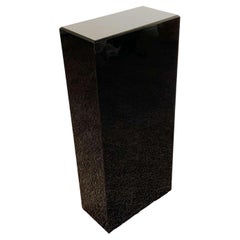 Retro Postmodern Black Gloss Rectangular Prismic Pedestal