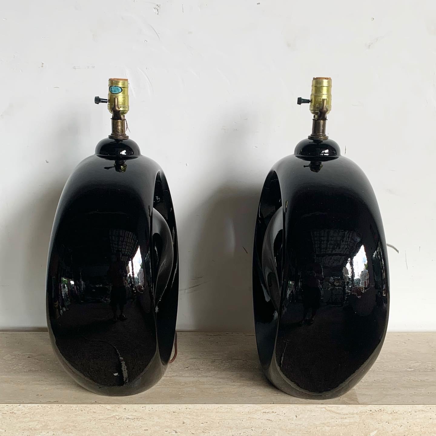 Post-Modern Postmodern Black Gloss Sculpted Swirl Ceramic Sculpted Table Lamps For Sale