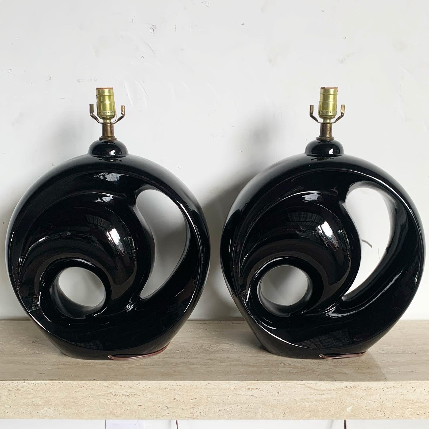 American Postmodern Black Gloss Sculpted Swirl Ceramic Sculpted Table Lamps For Sale