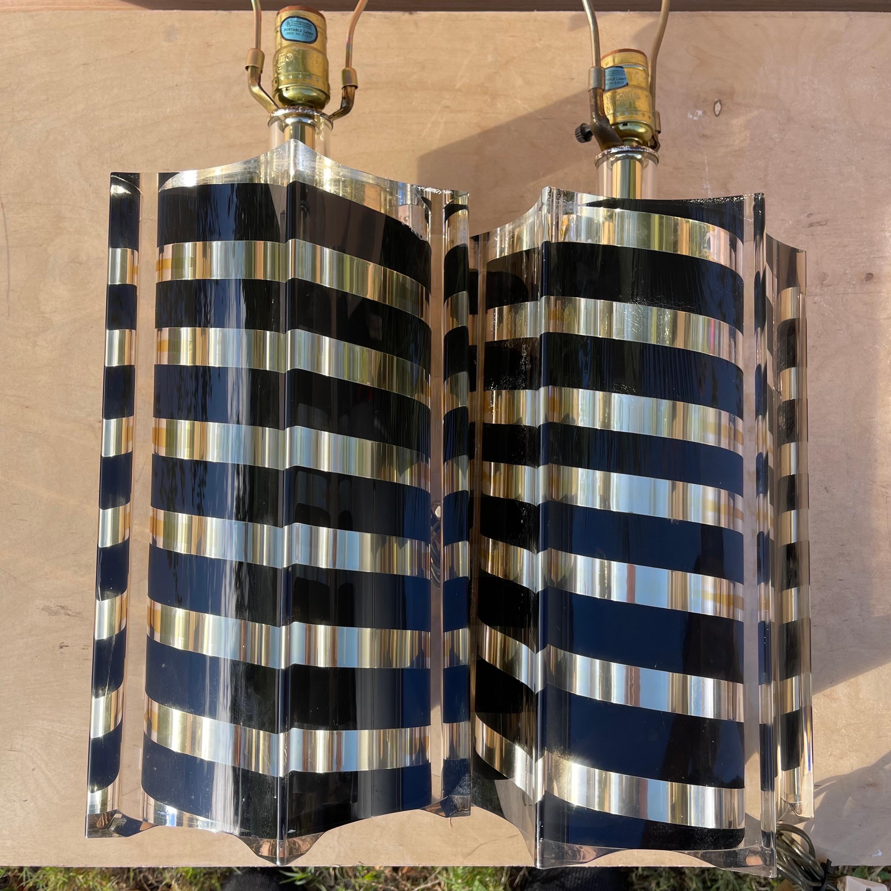 Postmodern Black & Gold Striped Lucite Lamps, Smart Italia Roma, 1980s - a Pair For Sale 7
