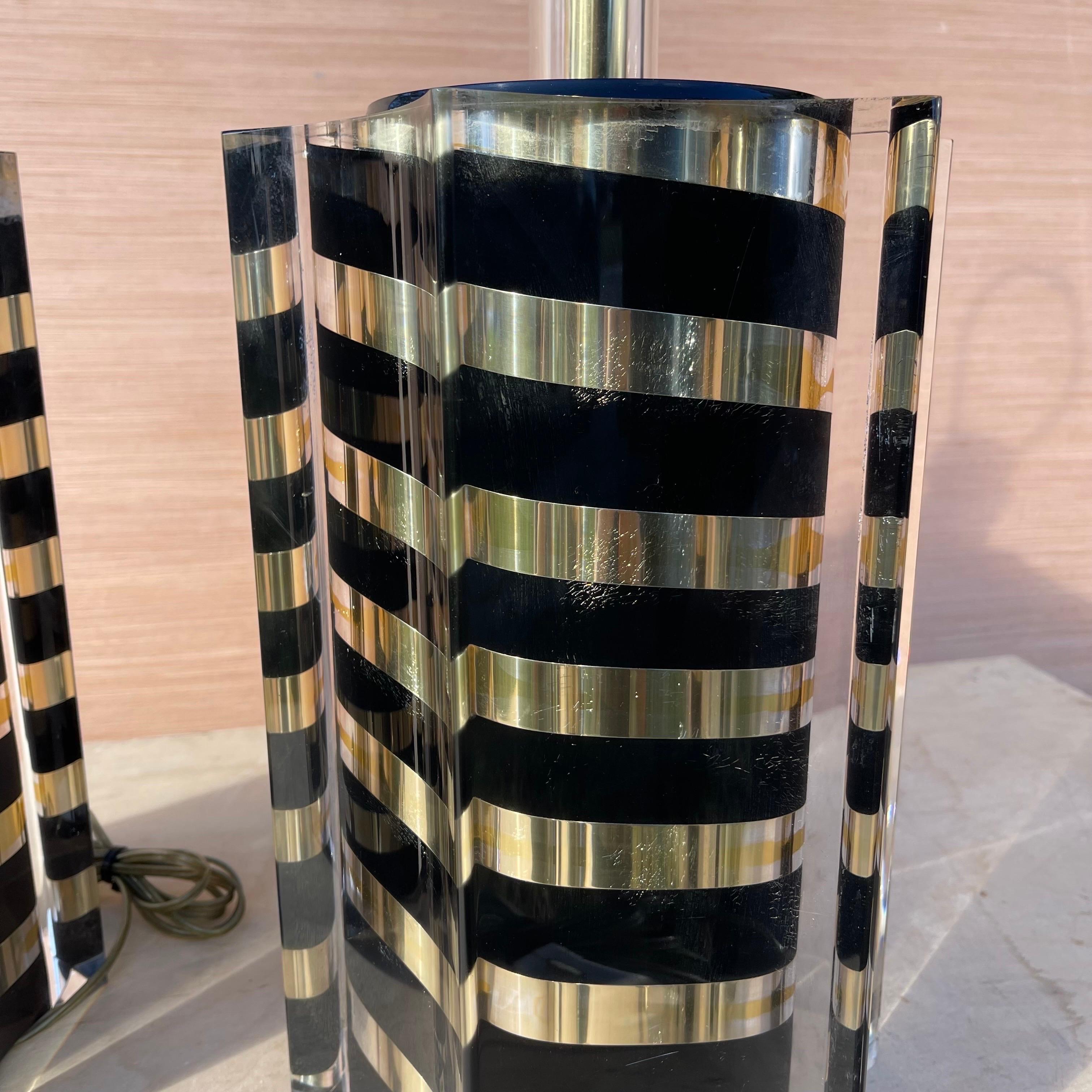 Late 20th Century Postmodern Black & Gold Striped Lucite Lamps, Smart Italia Roma, 1980s - a Pair For Sale