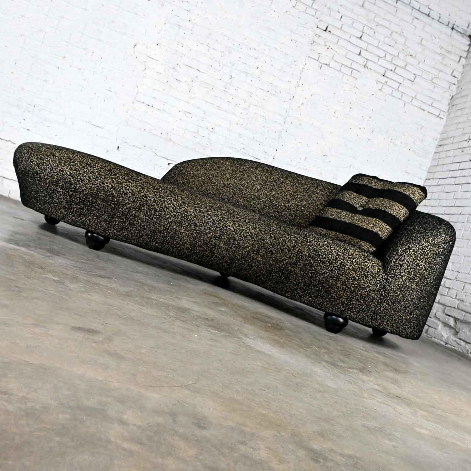 Postmodern Black & Khaki Sort of Animal Print Serpentine Cloud-Like Chaise Sofa For Sale 7