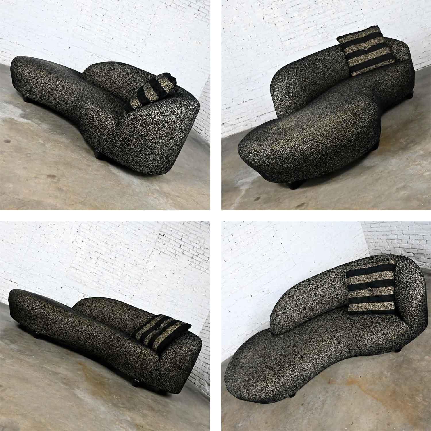 Postmodern Black & Khaki Sort of Animal Print Serpentine Cloud-Like Chaise Sofa For Sale 10