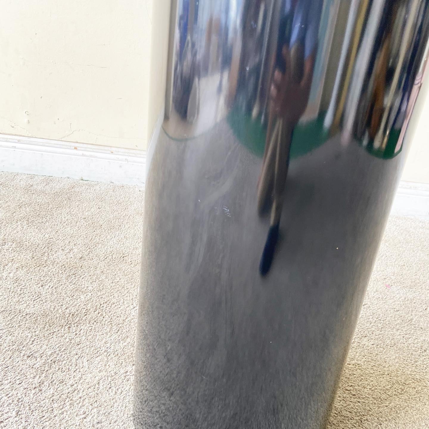Postmodern Black Lacquer Laminate Cylindrical Pedestal In Good Condition In Delray Beach, FL