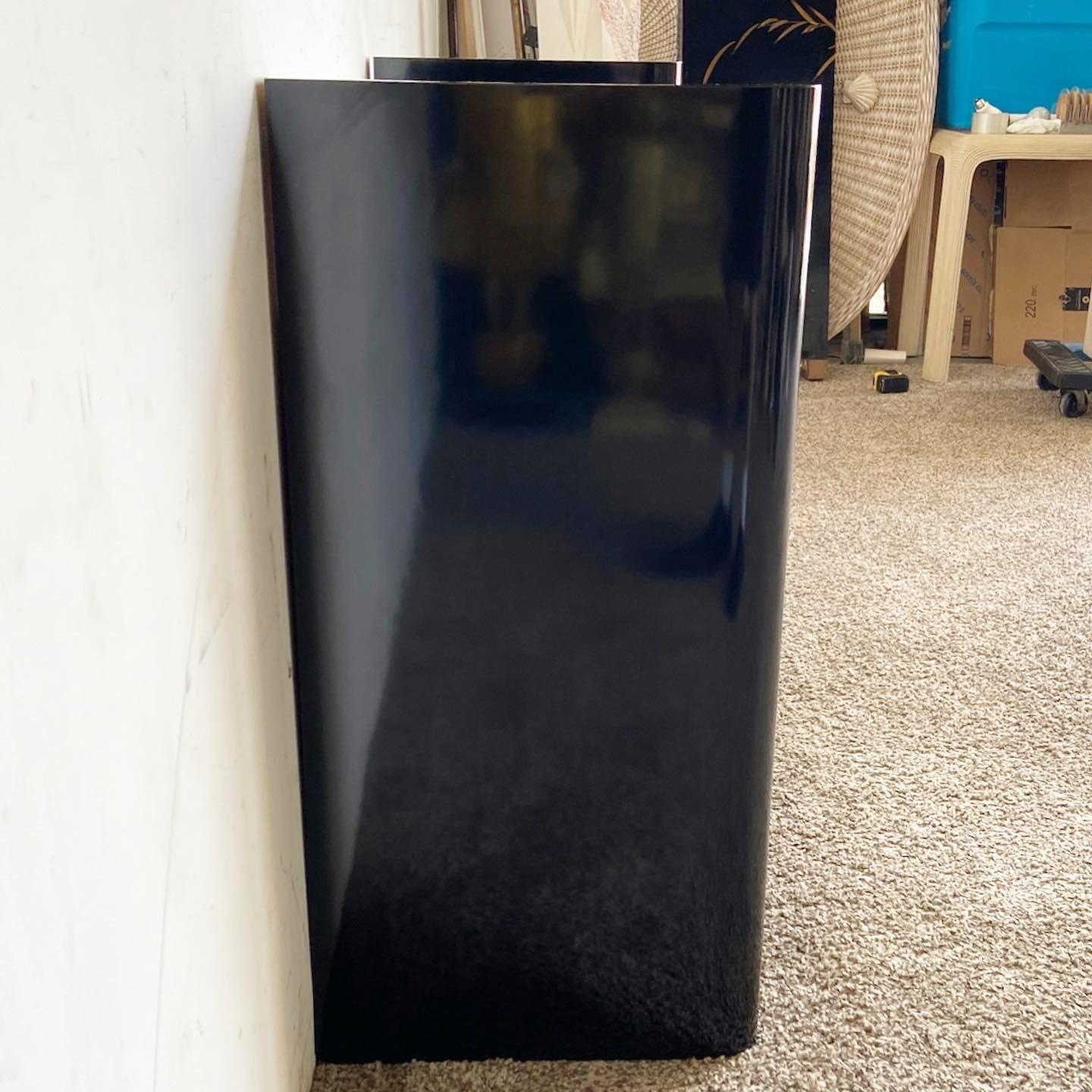 Postmodern Black Lacquer Laminate Mirrored and Glass Credenza In Good Condition For Sale In Delray Beach, FL