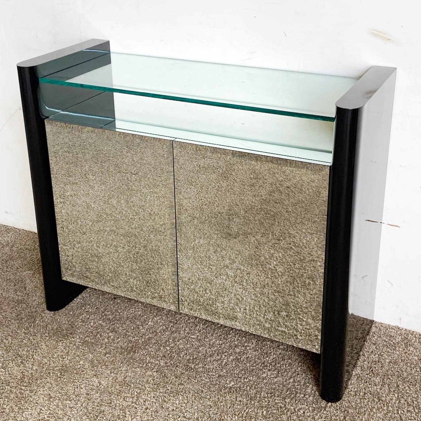 Postmodern Black Lacquer Laminate Mirrored and Glass Credenza For Sale 3