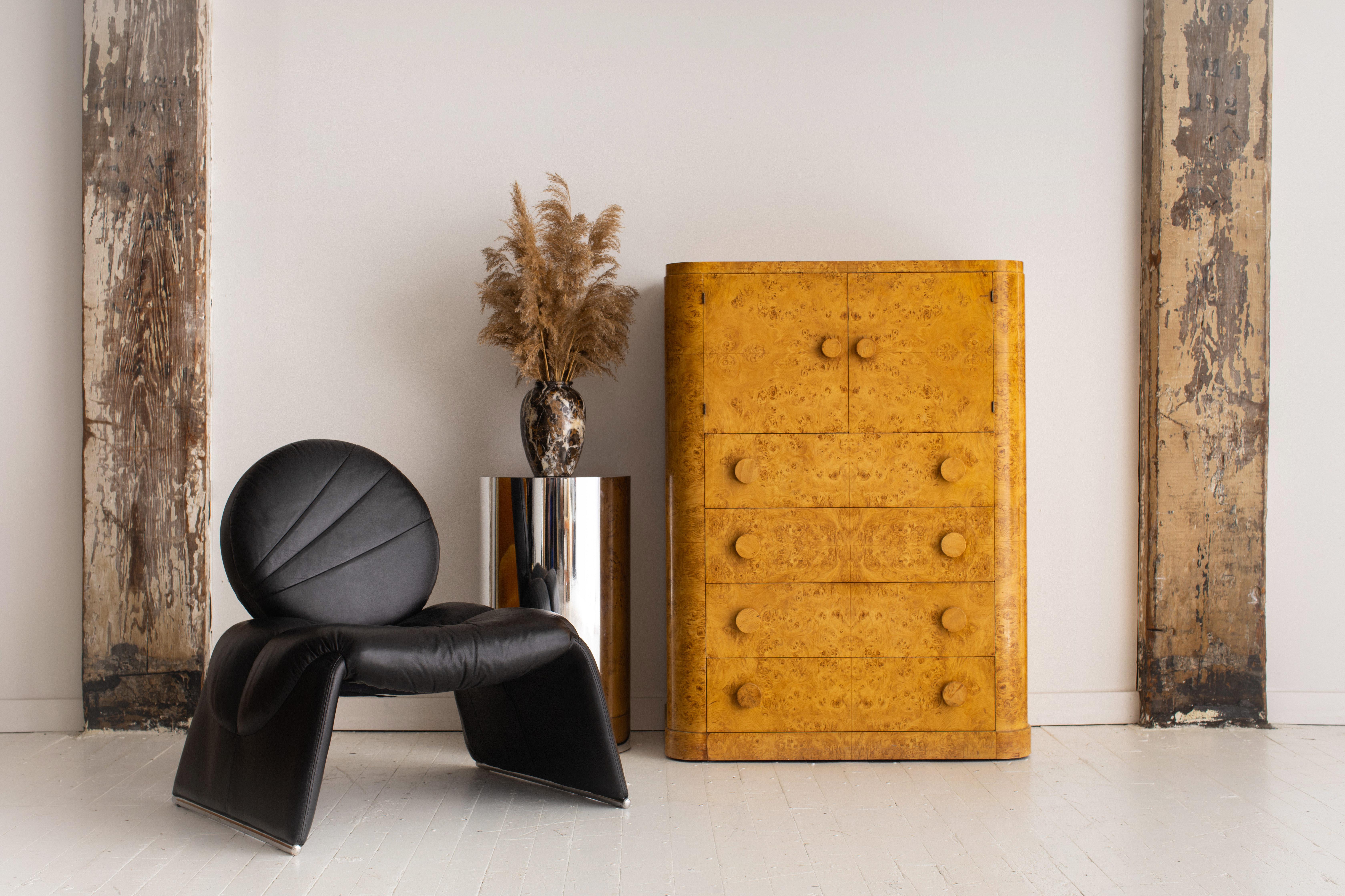 20th Century Black Leather ‘Calypso C35’ Chair by Vittorio Introini