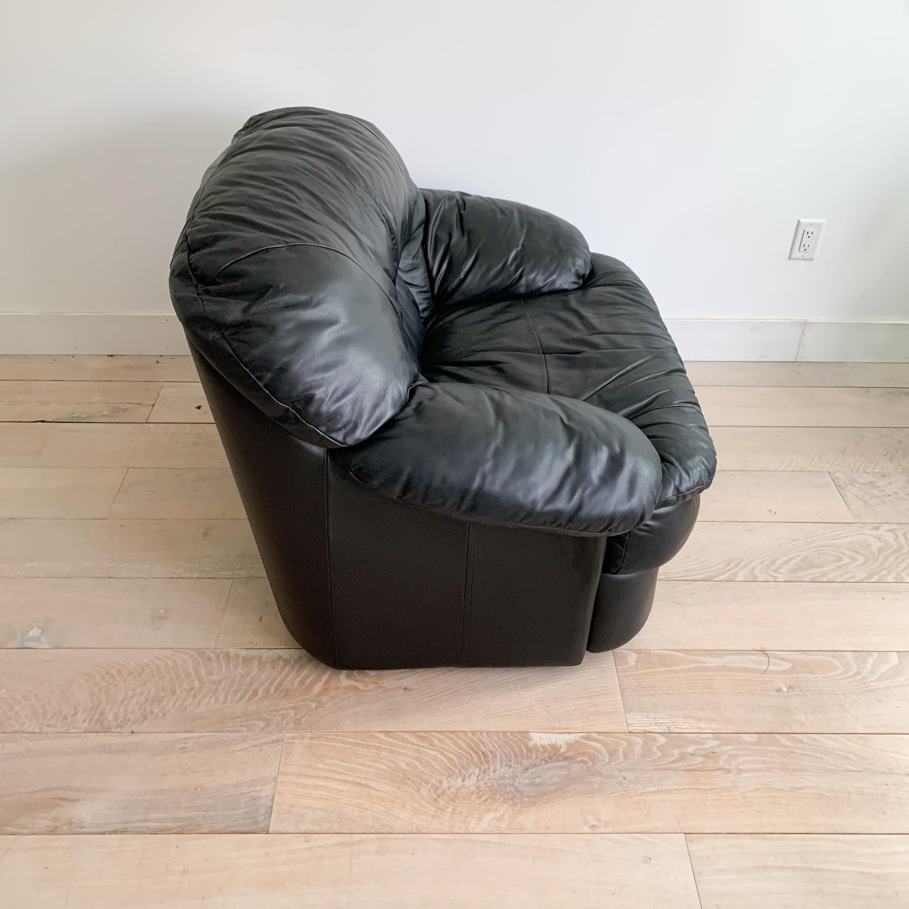 Postmodern Black Leather Lounge Chair For Sale 2