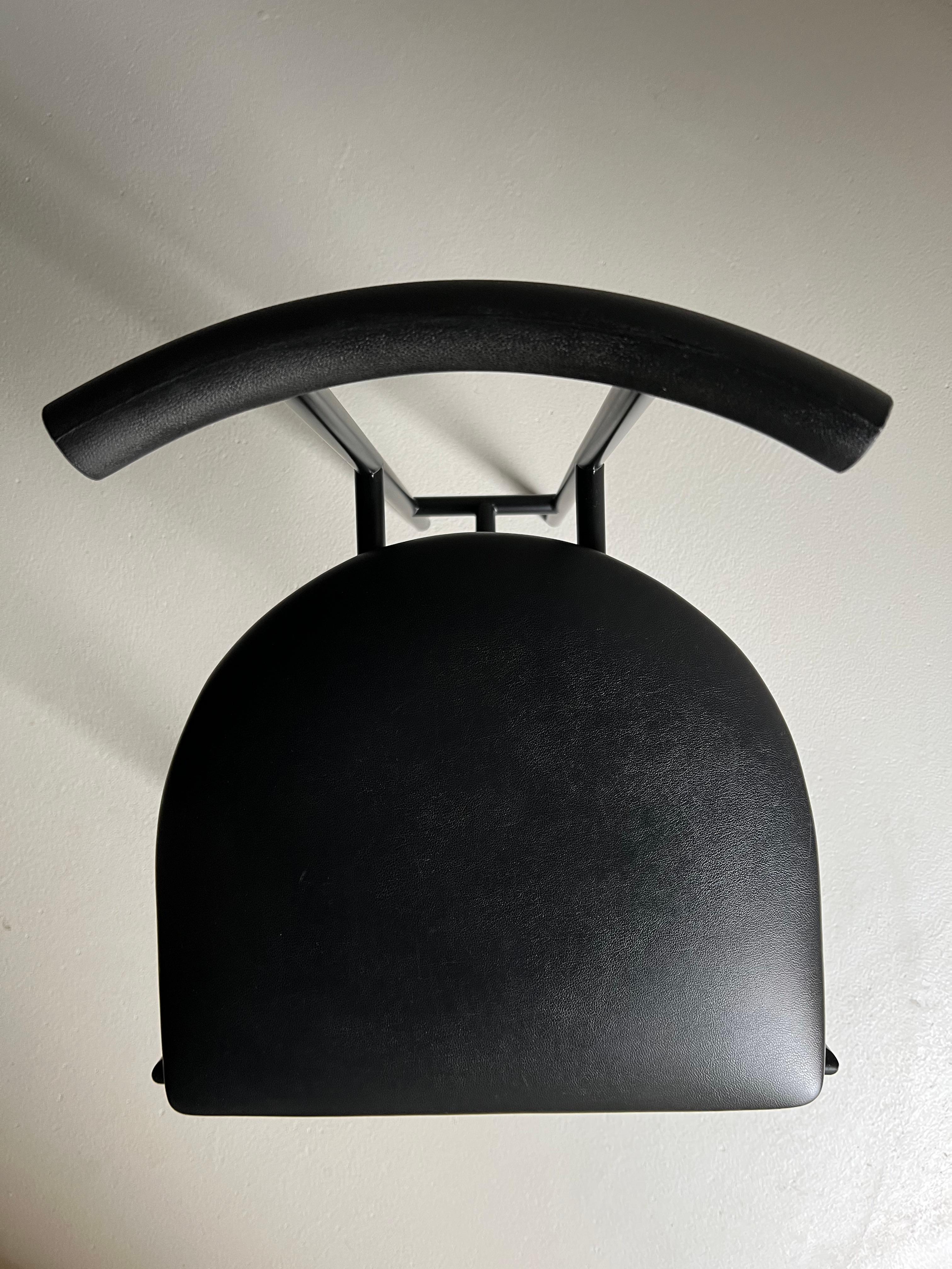 Postmoderne Stühle „Tokyo“ aus schwarzem Metall von Rodney Kinsman, Italien, 1980er Jahre, 4er-Set im Angebot 4