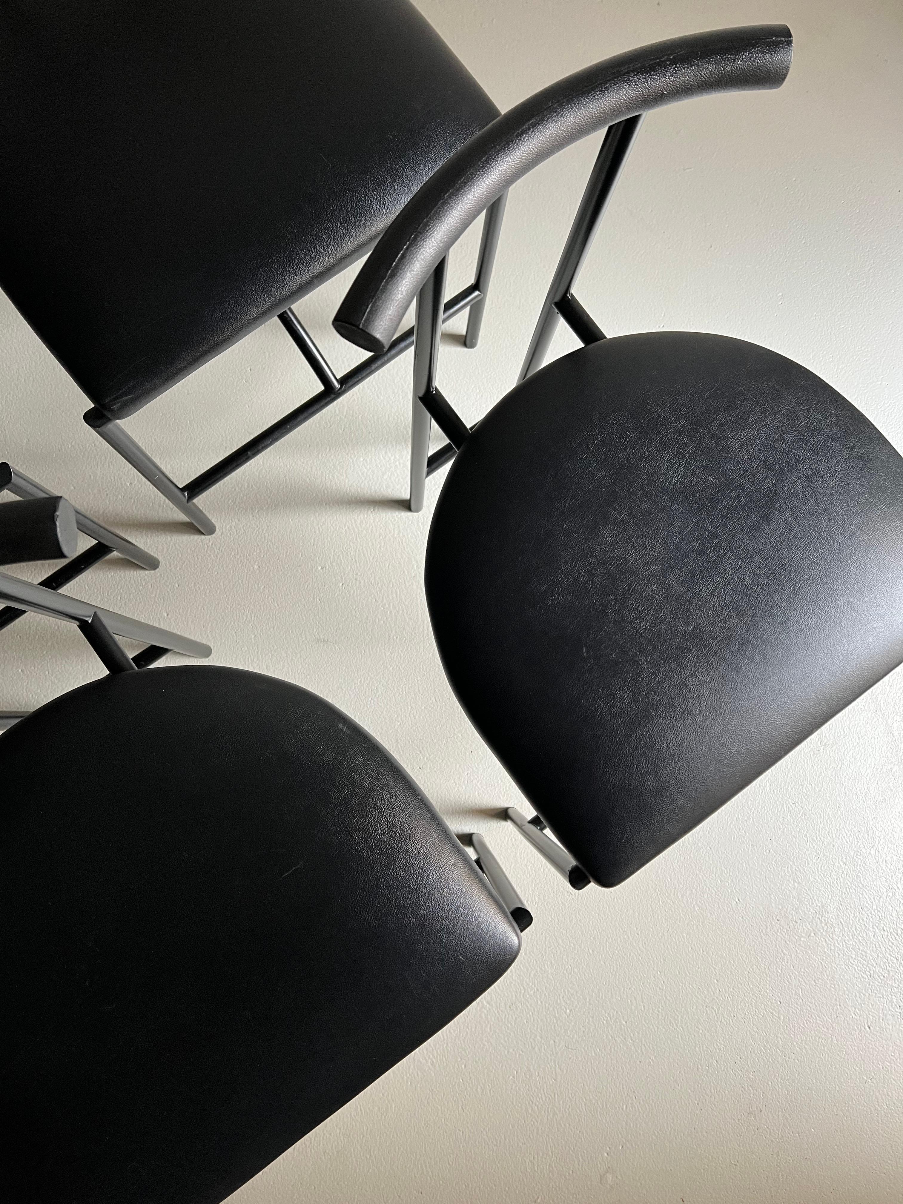 Postmoderne Stühle „Tokyo“ aus schwarzem Metall von Rodney Kinsman, Italien, 1980er Jahre, 4er-Set im Angebot 6