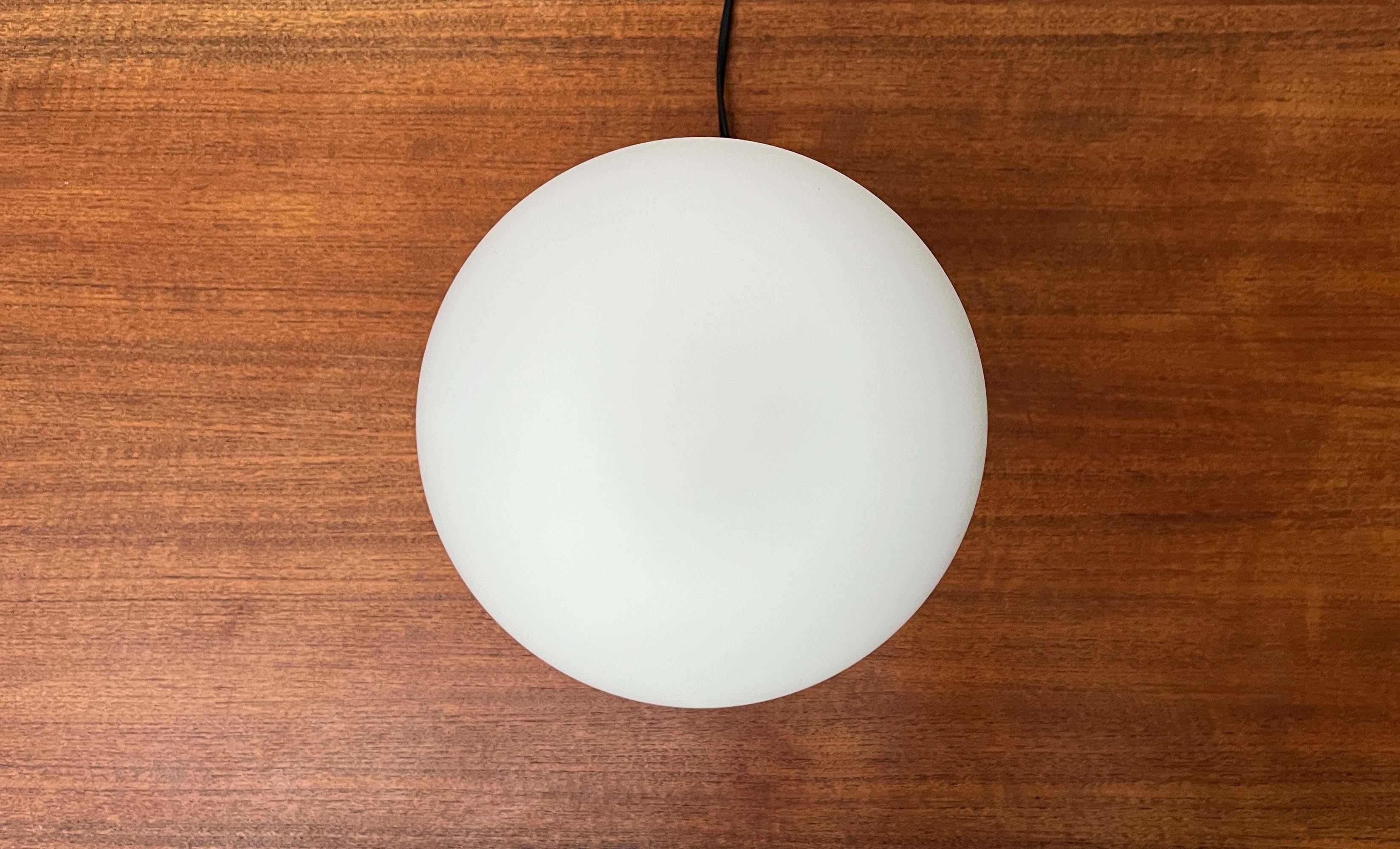 Lámpara de sobremesa posmoderna Pao T1 negra de Matteo Thun para Arteluce, Italia, años 90 en venta 5