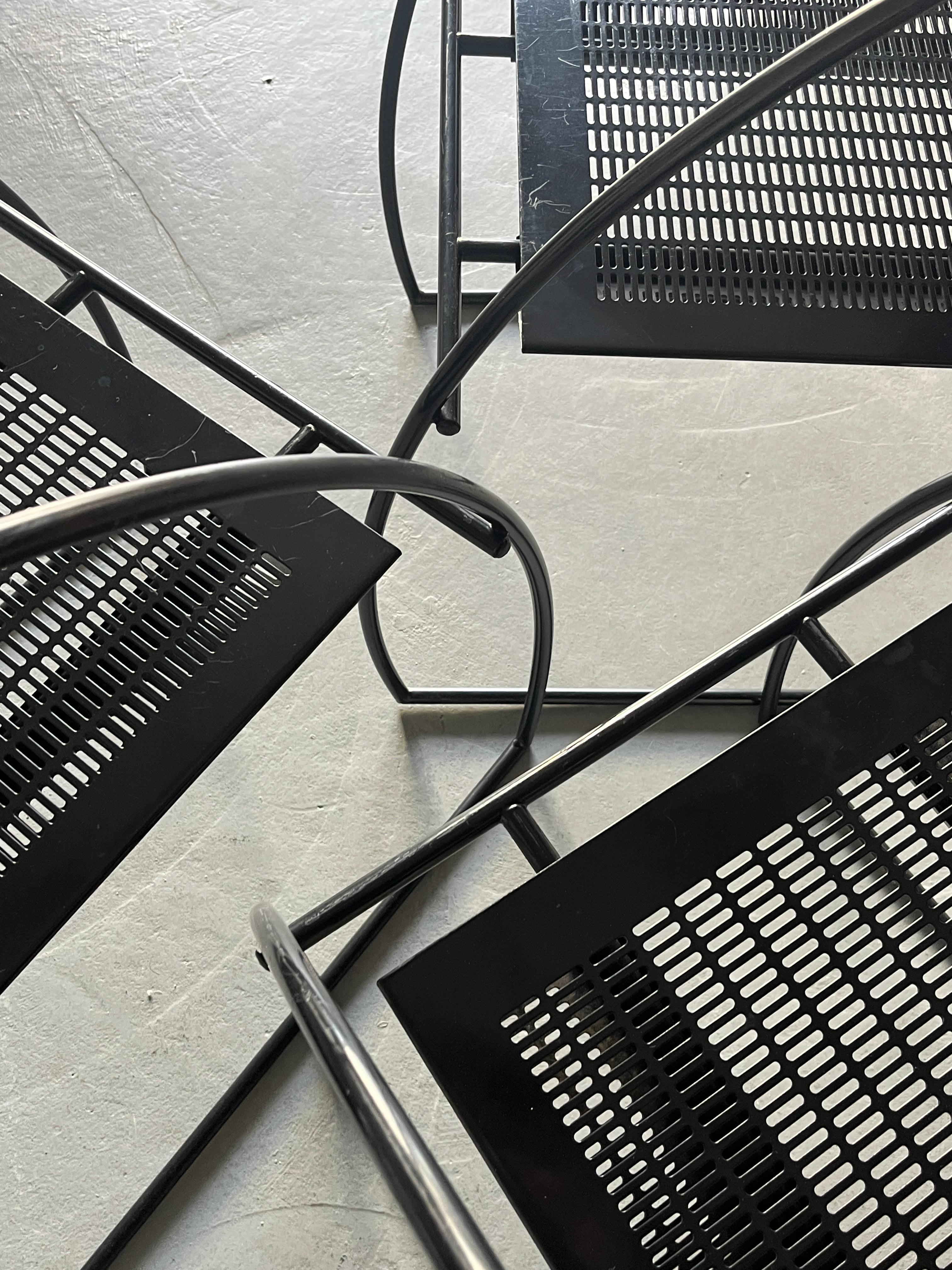 Fauteuil postmoderne noir 