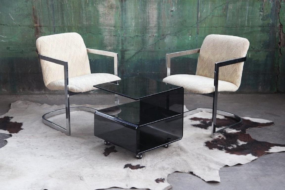 Postmodern Black Smoked Glass Mid Century Cocktail End Table In Good Condition For Sale In Madison, WI