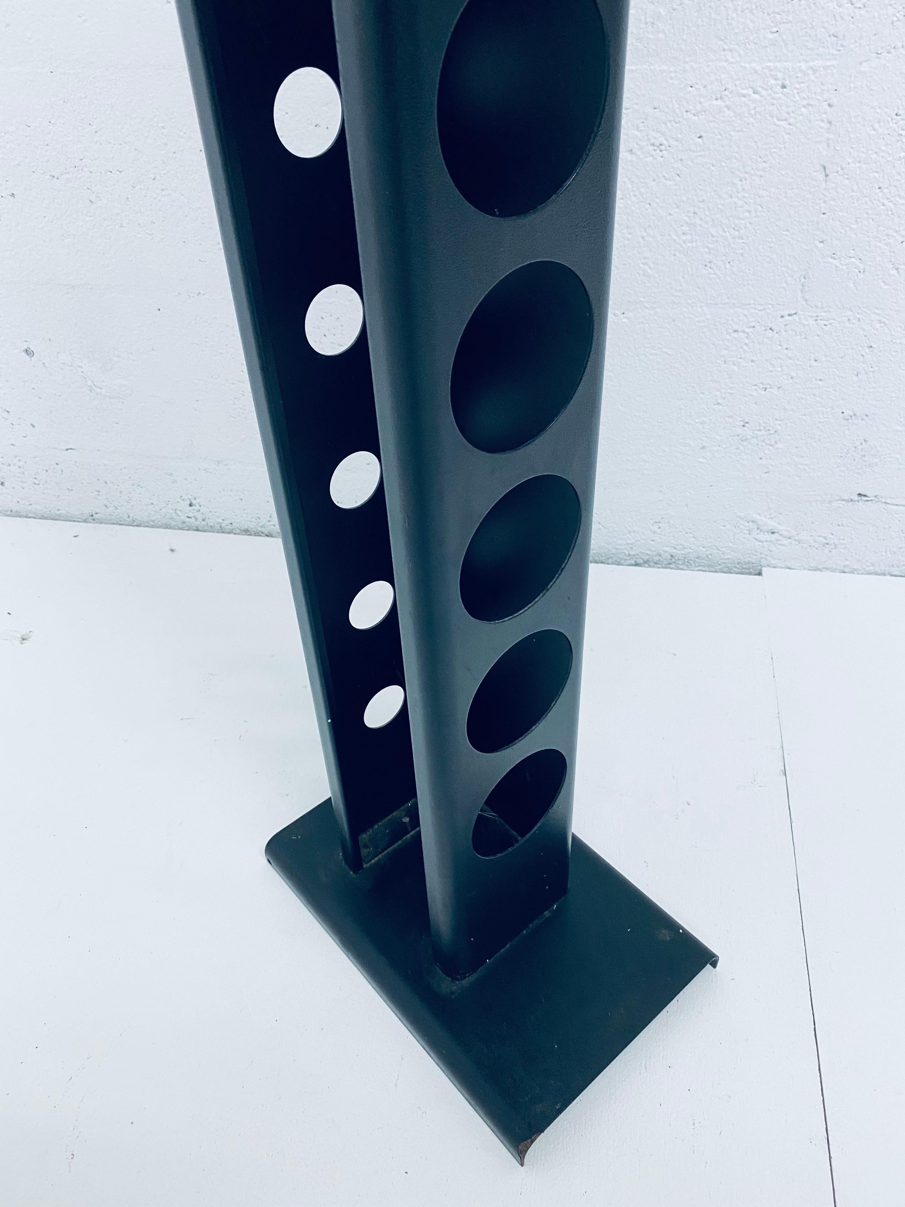 Postmodern Black Steel Standing Floor Wine Rack by Brookstone Exclusive, 1980s In Good Condition For Sale In Miami, FL