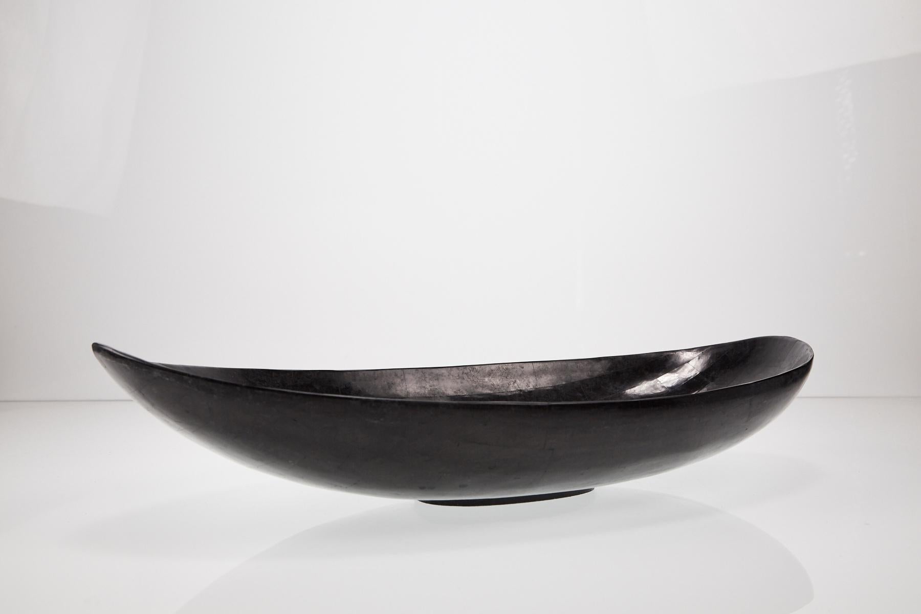 Postmodern Black Tessellated Stone Oval Decorative Bowl or Platter, 1990s For Sale 1