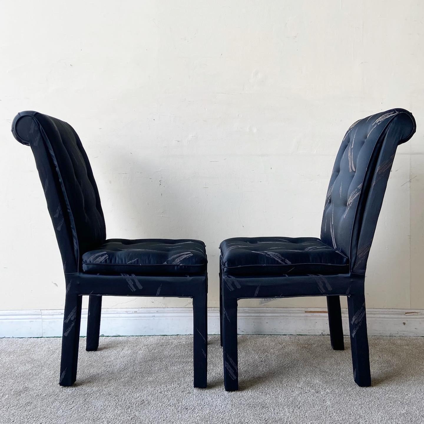 Fin du 20e siècle Chaises de salle à manger Parsons postmodernes noires tuftées, lot de 6 en vente