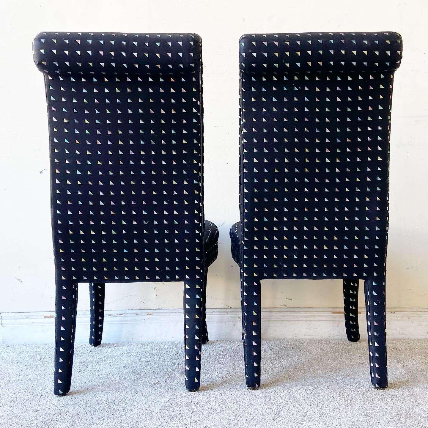 Postmoderne schwarze Esszimmerstühle mit farbigen Dreiecken von Bernhardt- 6 Stühle (Stoff)