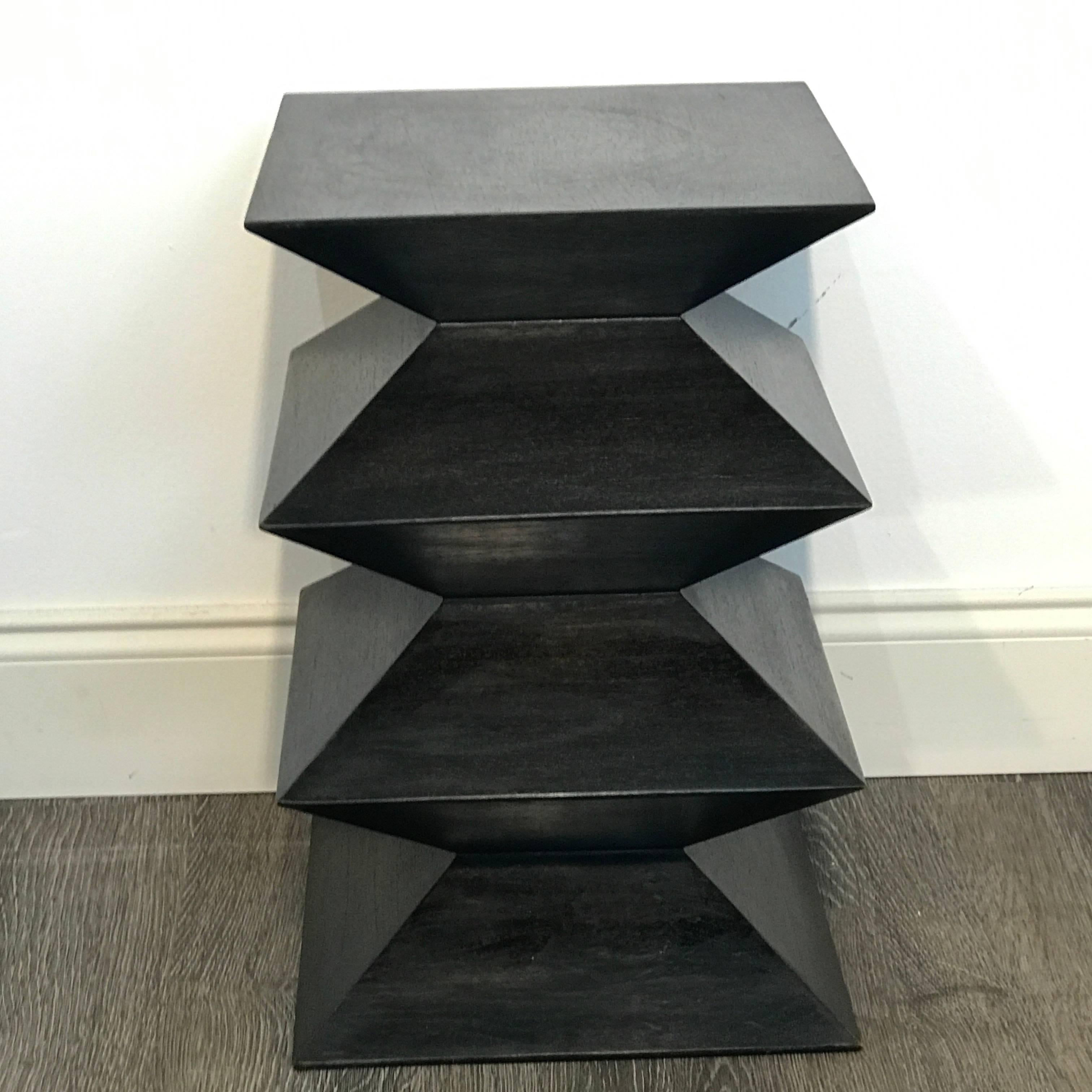 Postmodern blackened zig zag side table or pedestal, four-tiered blackened wood.