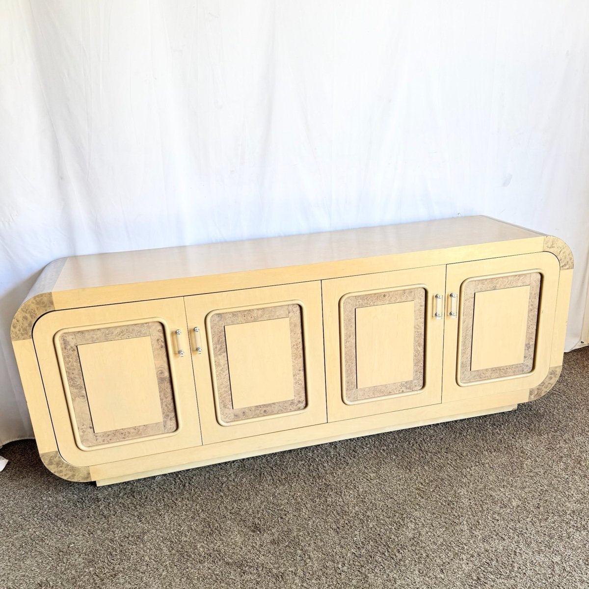 Credenza Postmoderna Rubio Cascada Con Acentos De Madera Burl en venta 4