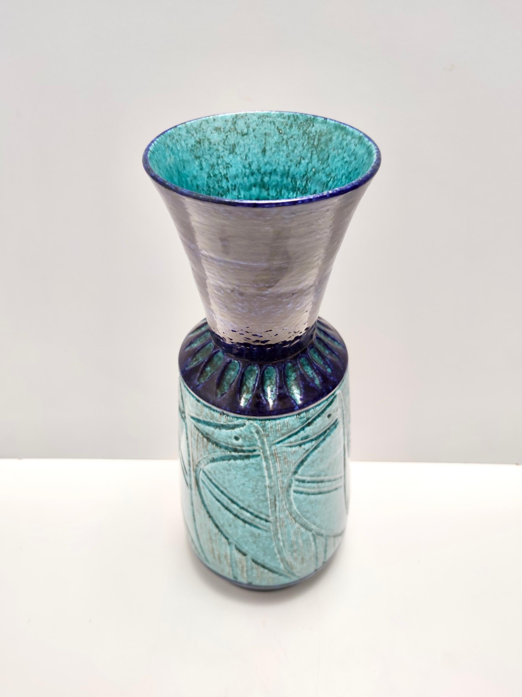 Postmodern Blue and Teal Ceramic Vase in the style of Bitossi In Good Condition For Sale In Bresso, Lombardy