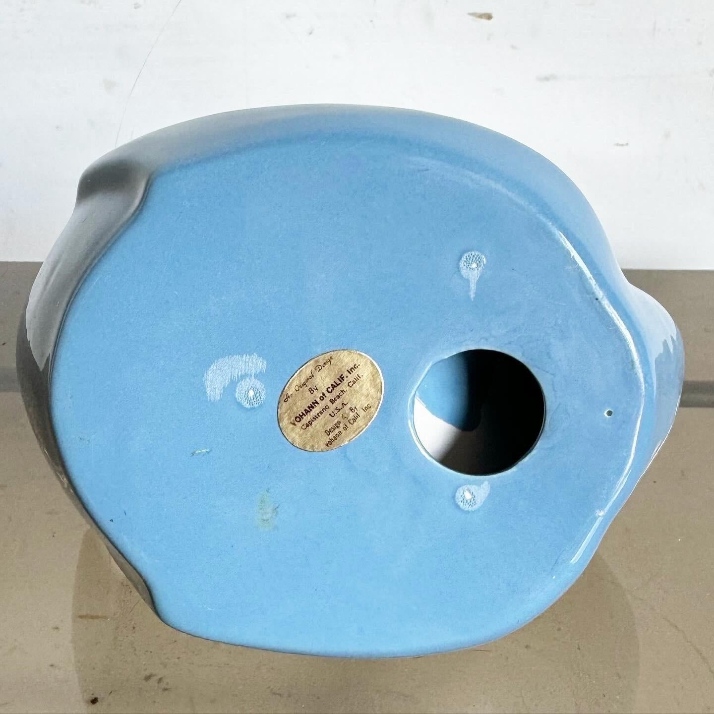 Postmoderne blaue Keramik-Schwan-Schale (Ende des 20. Jahrhunderts) im Angebot