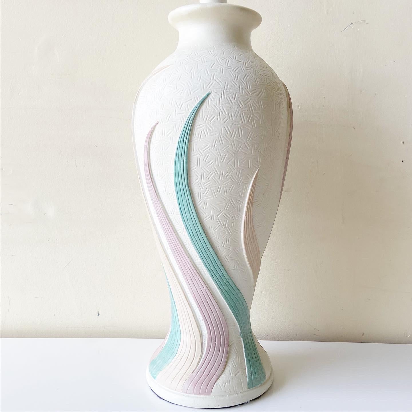 Postmodern Blue Pink and Cream Spiral Table Lamp In Good Condition For Sale In Delray Beach, FL