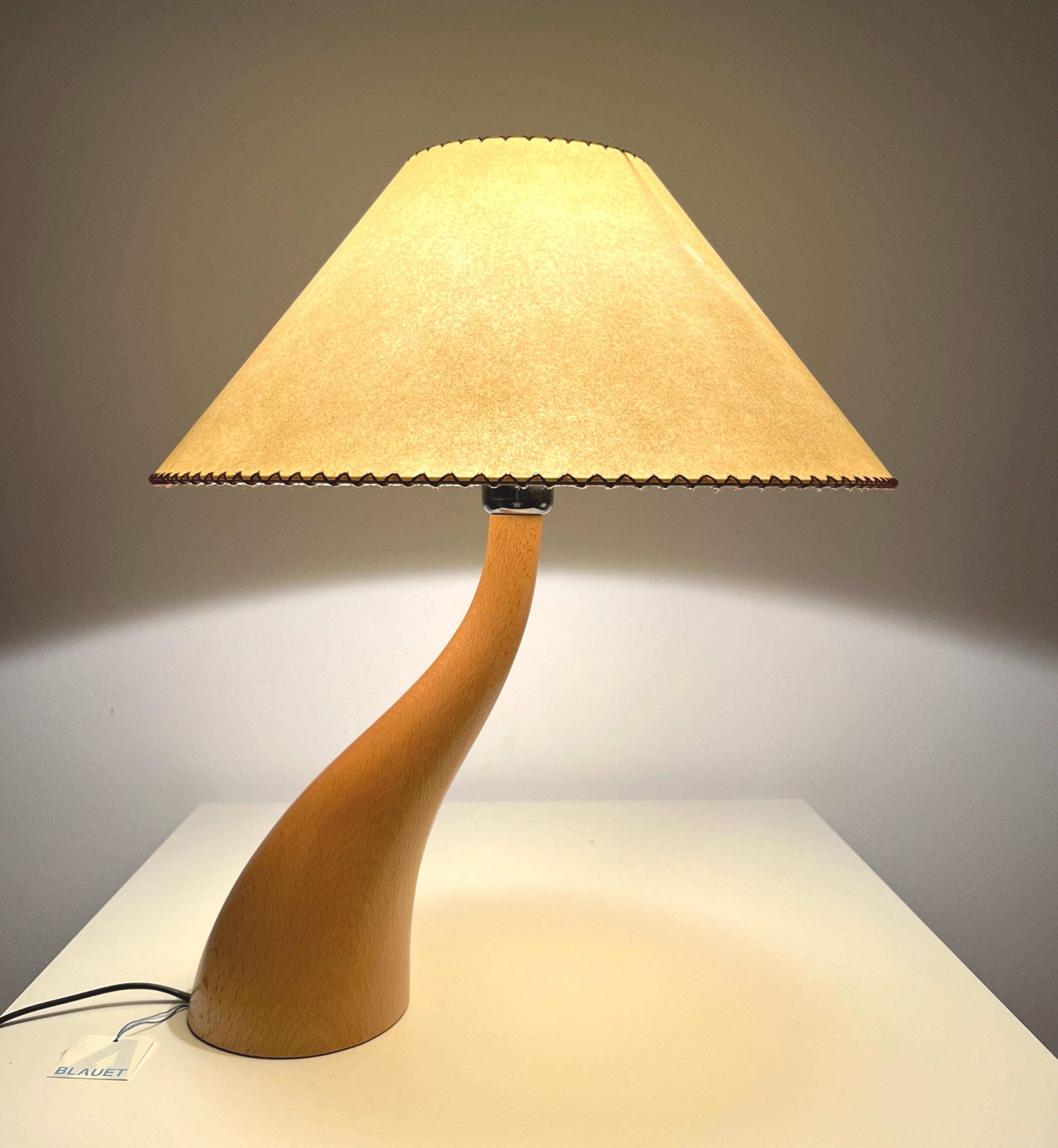 Unique et jolie lampe de table postmoderne espagnole 