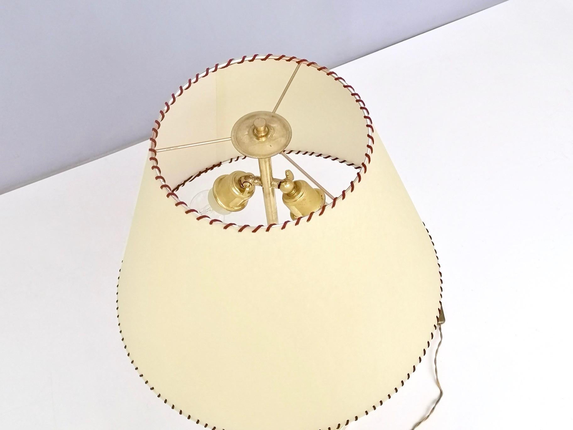Lampade da tavolo postmoderne in plexiglass bordeaux e ottone di F. Loffredo, Italia anni '80 in vendita 7