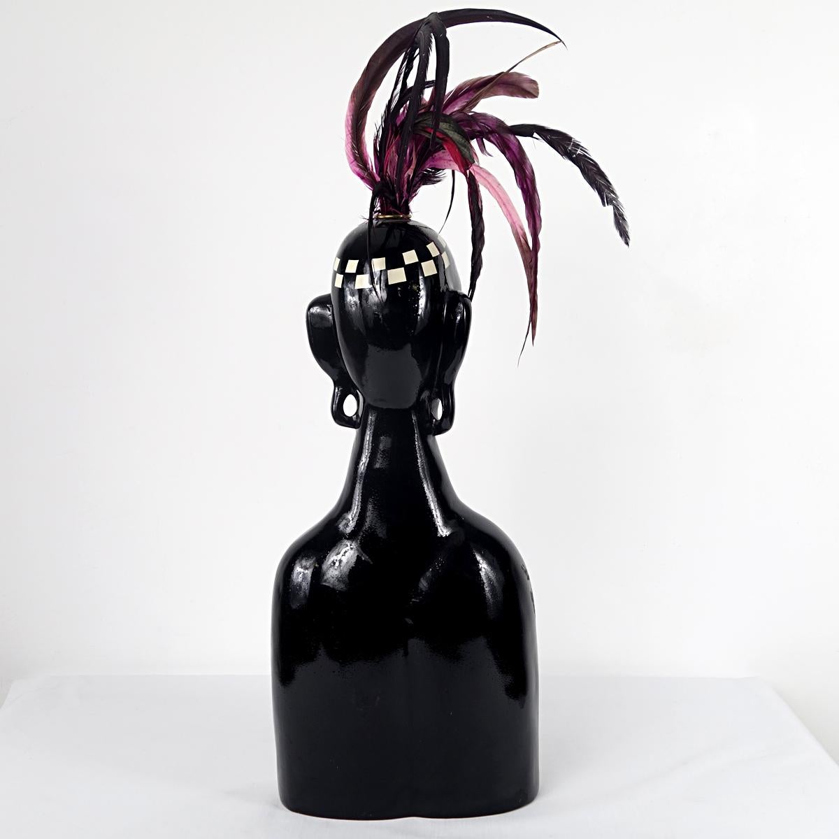 Olandese Busto postmoderno di una seducente Josephine Baker con decorazione eccentrica in vendita