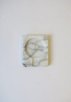 Postmodern Carrara Mable Ashtray or Vide-Poche Catchall, circa 1970s