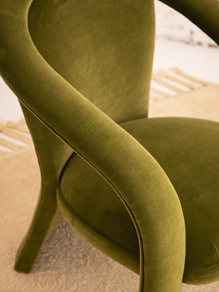 Postmodern Carson’s Sculptural Armchairs in Green Velvet, a Pair For Sale 4