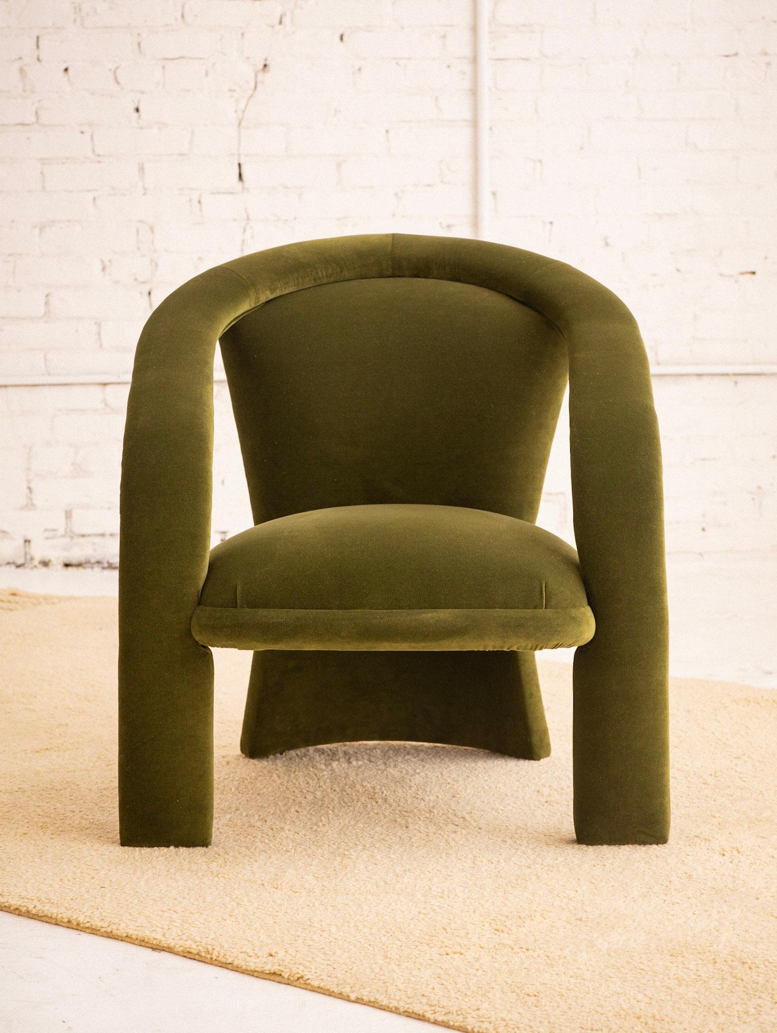 Post-Modern Postmodern Carson’s Sculptural Armchairs in Green Velvet, a Pair