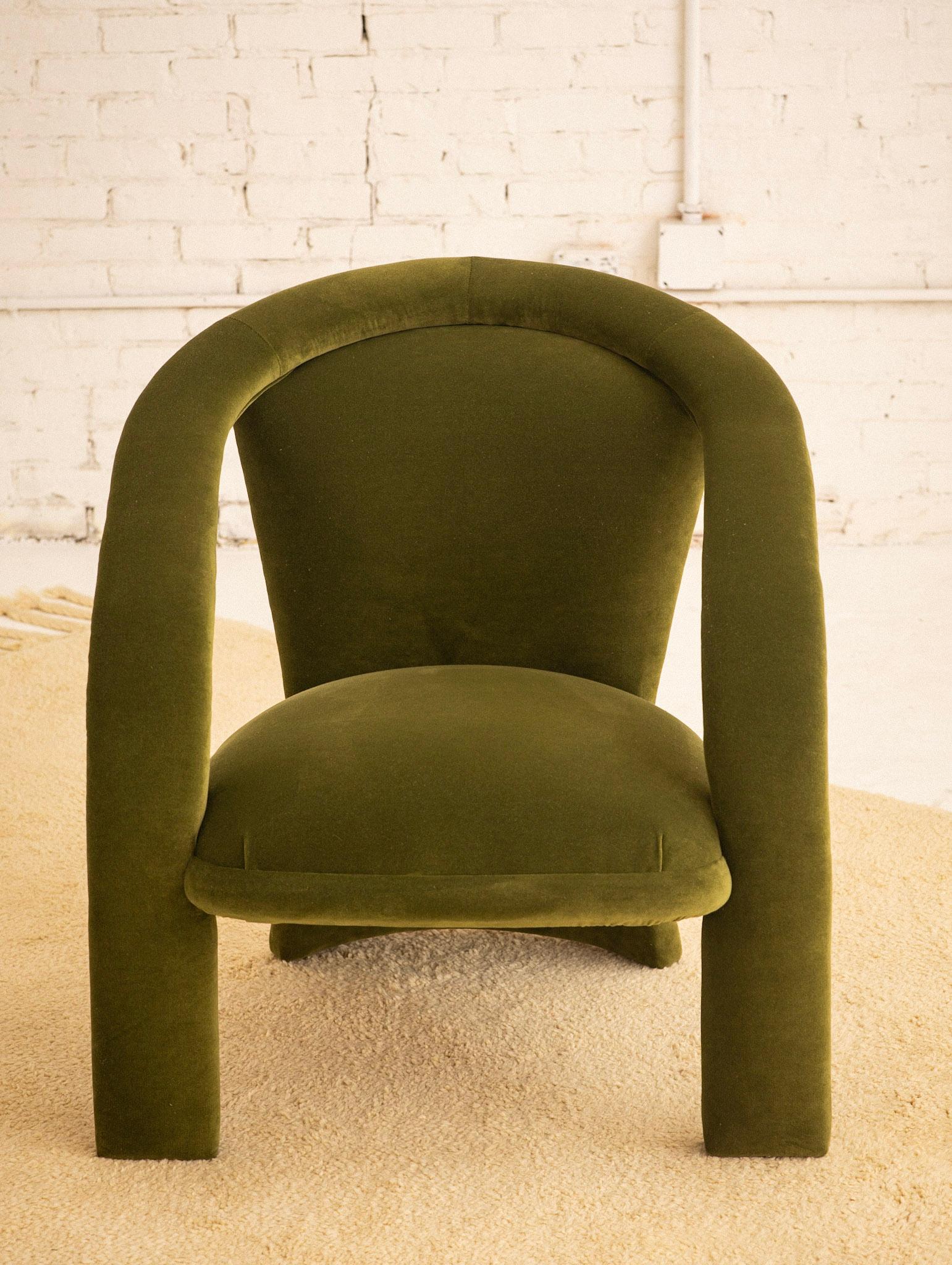North American Postmodern Carson’s Sculptural Armchairs in Green Velvet, a Pair