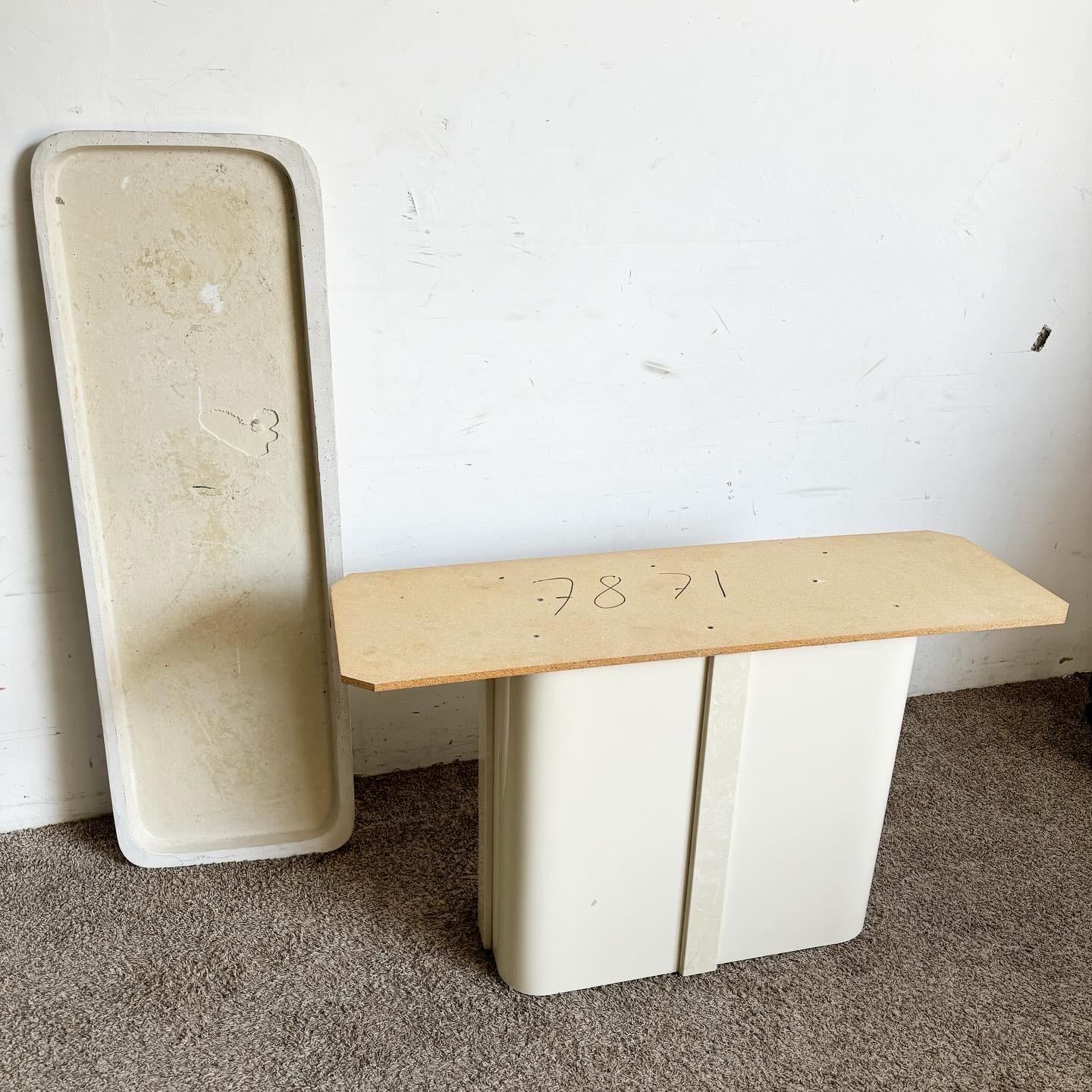 Postmodern Casted Cream Faux Marble Console Table In Good Condition For Sale In Delray Beach, FL