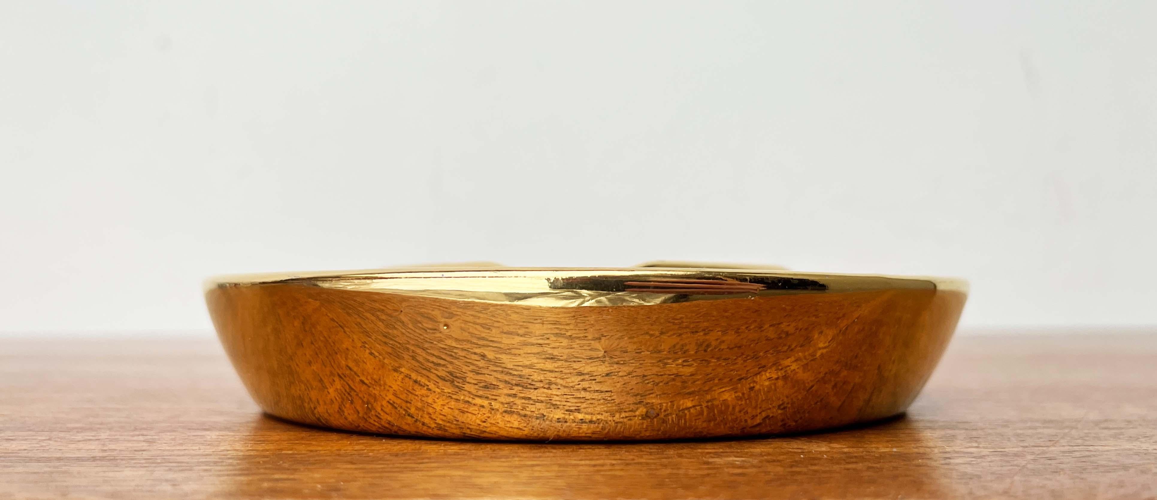 20ième siècle Cendrier postmoderne en céramique dorée d'Arabie, années 1980 en vente