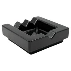 Cenicero de cerámica postmoderno, a la manera de Ettore Sottsass, il Mambruco, Italia