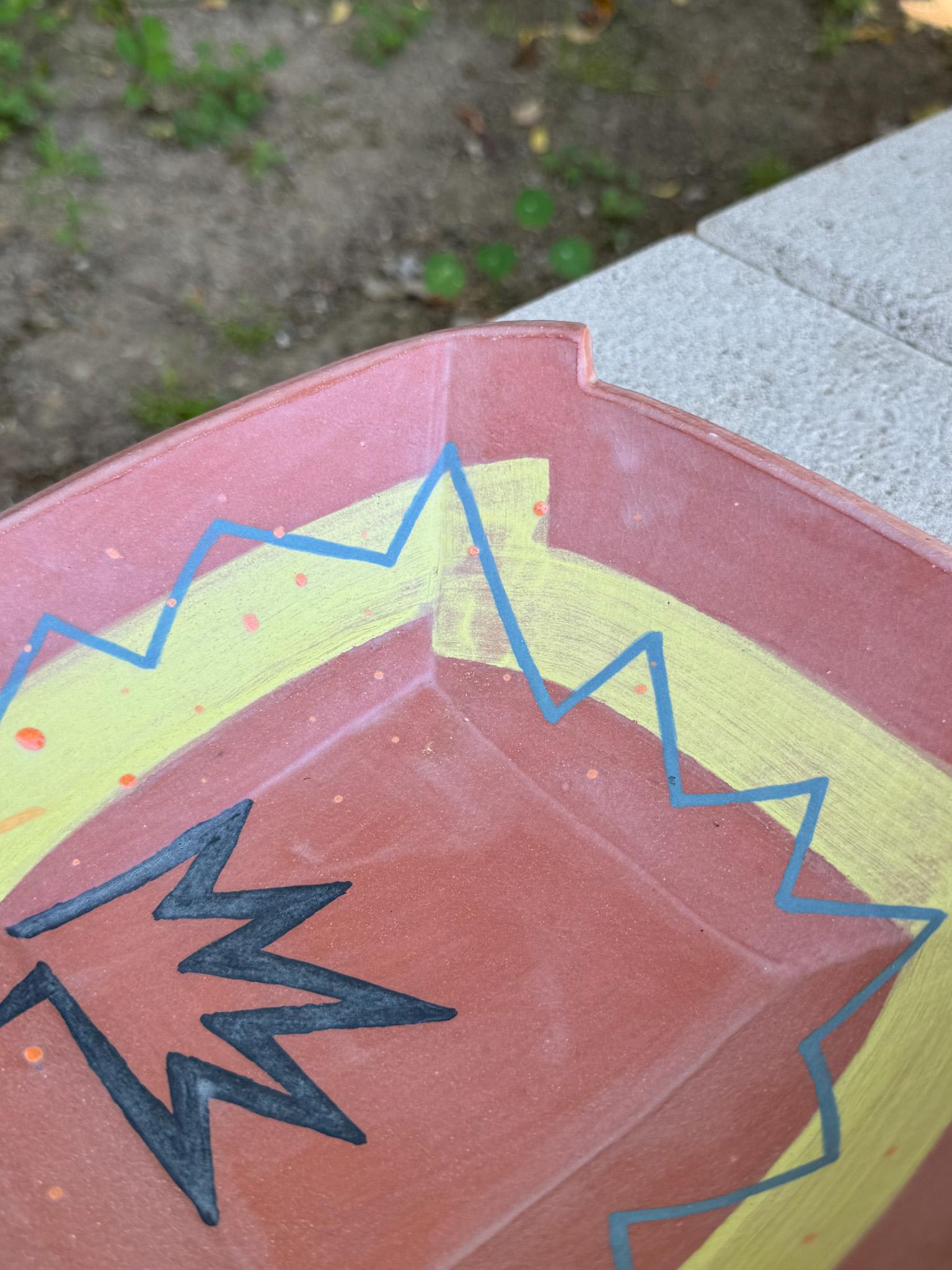 Postmoderne Keramikschale, 20. Jahrhundert im Angebot 4
