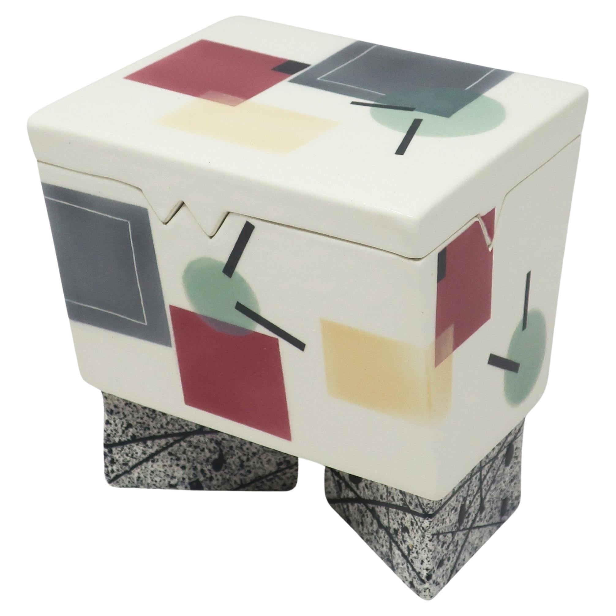 Caja de cerámica postmoderna de Rita Duvall (1987) en venta
