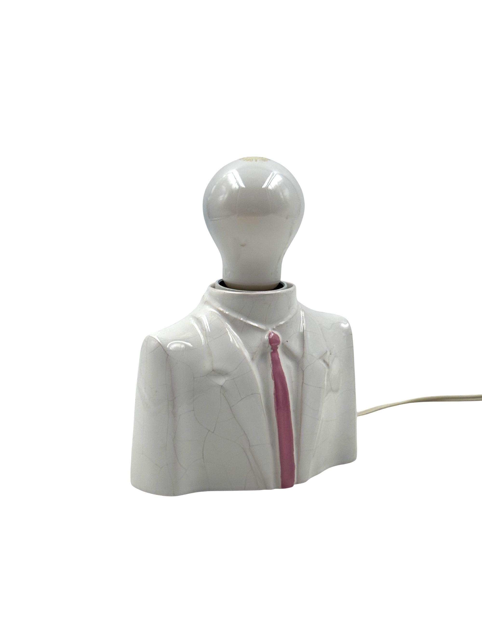Lámpara de sobremesa posmoderna en forma de busto de cerámica, Italia Años 80 en venta 4