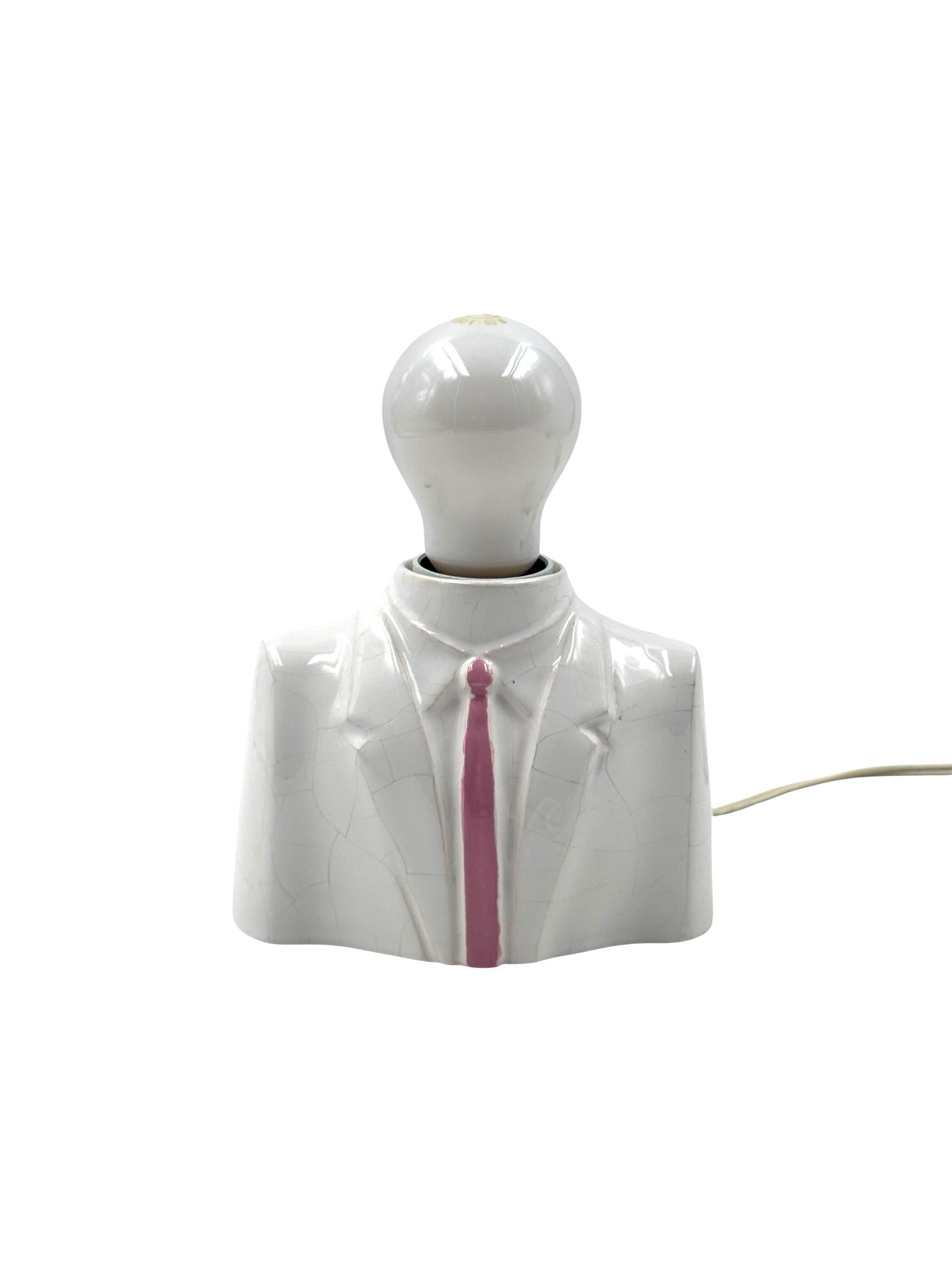 Lámpara de sobremesa posmoderna en forma de busto de cerámica, Italia Años 80 finales del siglo XX en venta