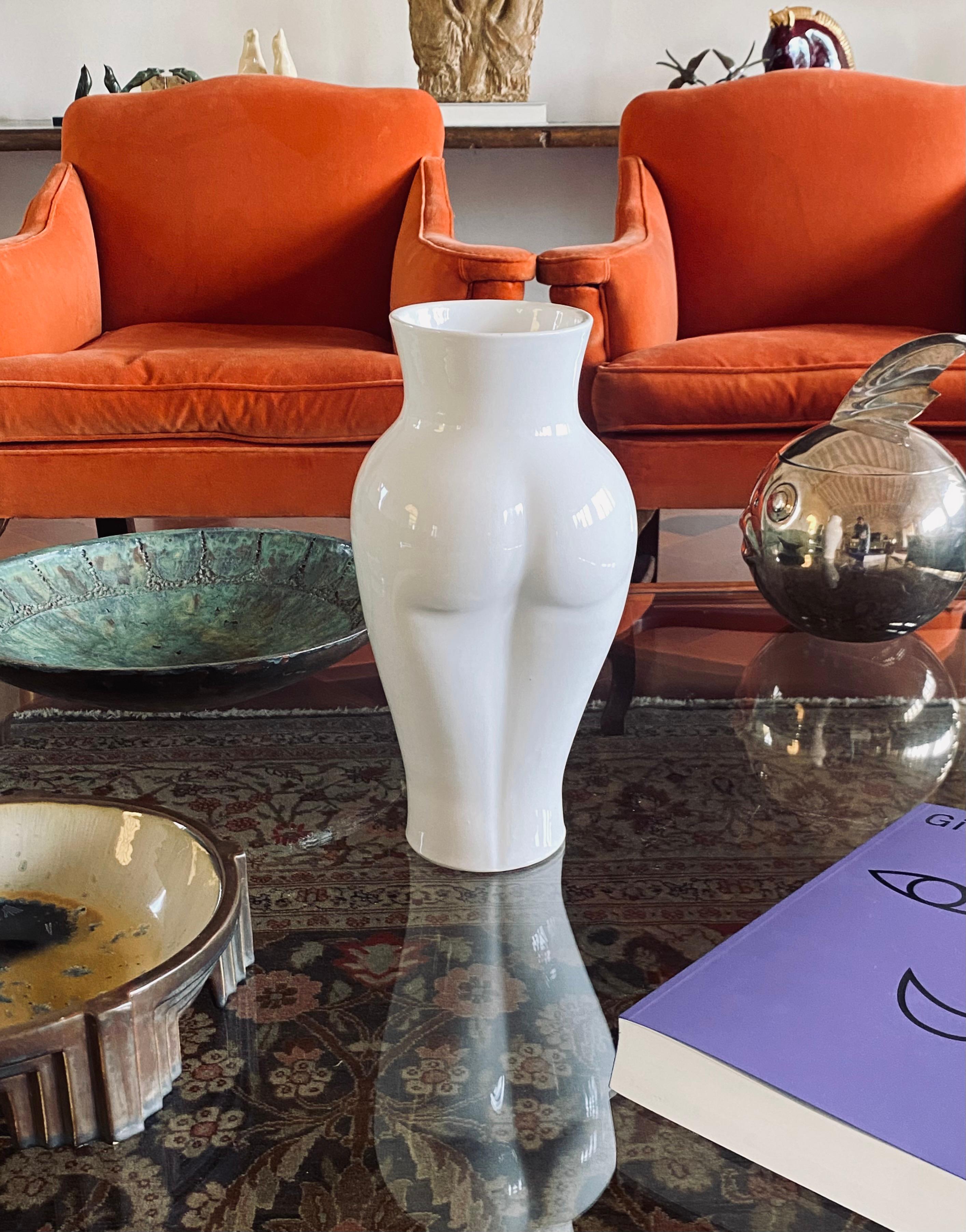 Postmodern ceramic 'Femme' vase, Baba, Vallauris France ca. 1980s In Excellent Condition For Sale In Firenze, IT