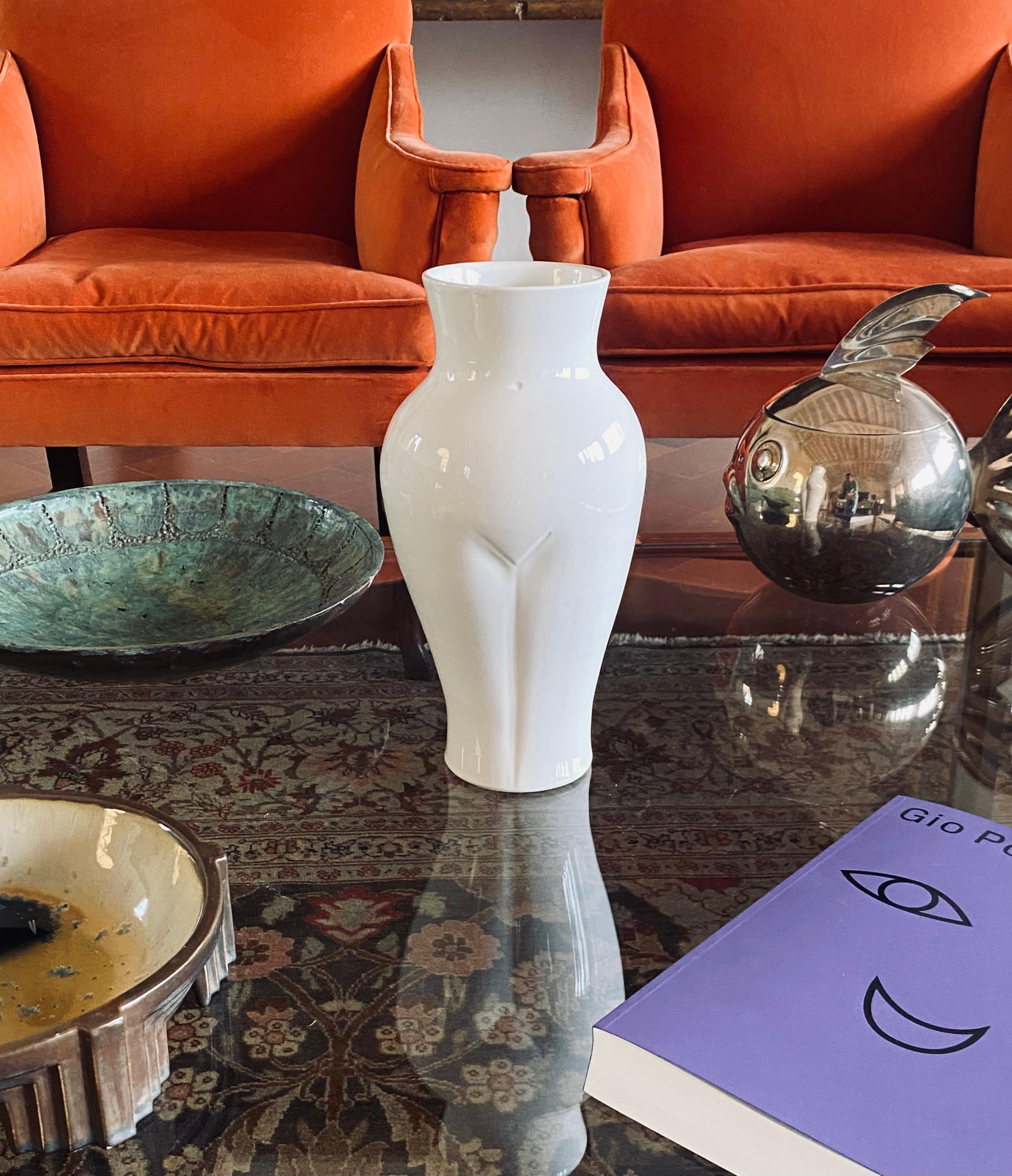 Postmodern ceramic 'Femme' vase, Baba, Vallauris France ca. 1980s in vendita 2