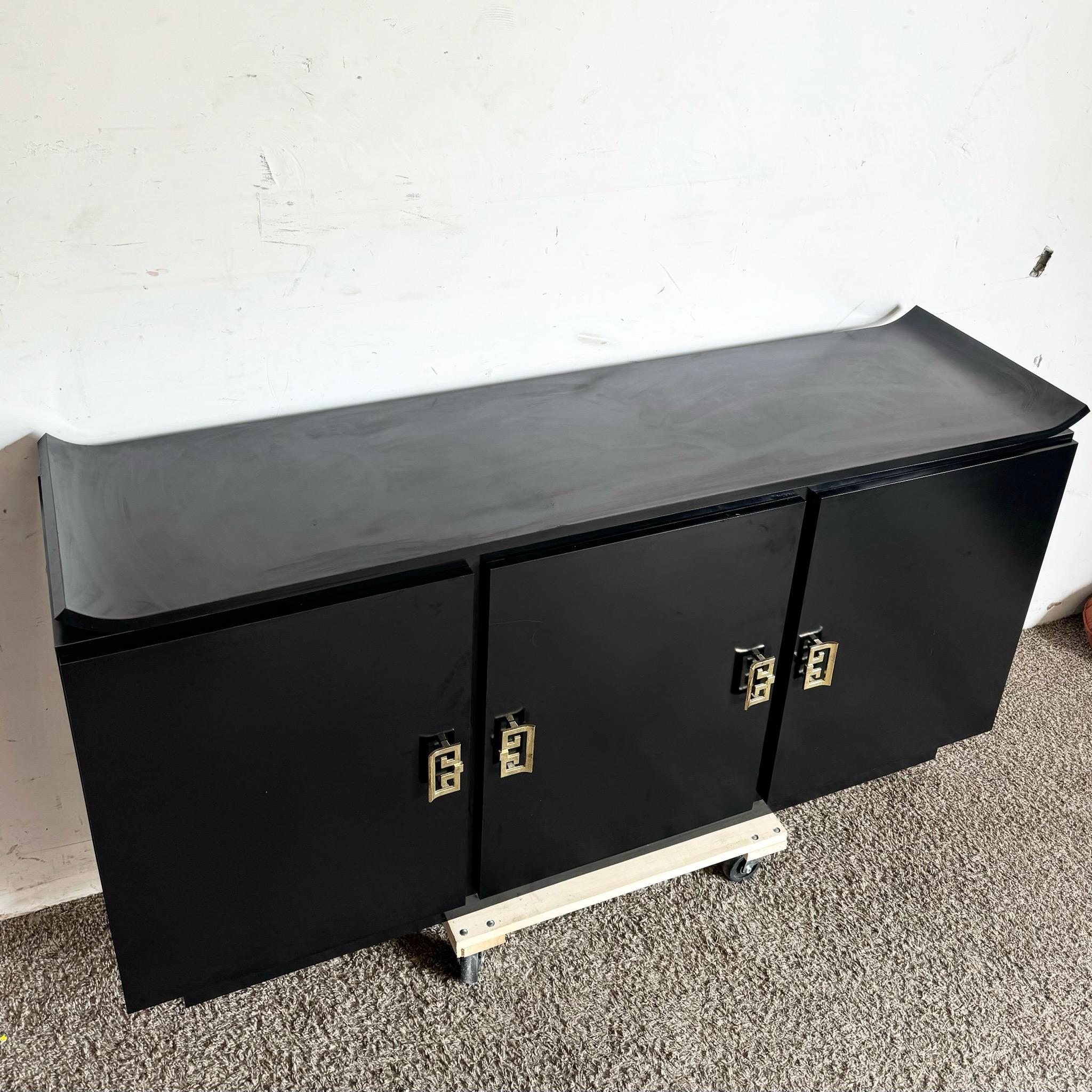 Postmoderne Chinoiserie-Anrichte aus schwarzem Lack und Laminat mit goldenen Griffen im Angebot 2