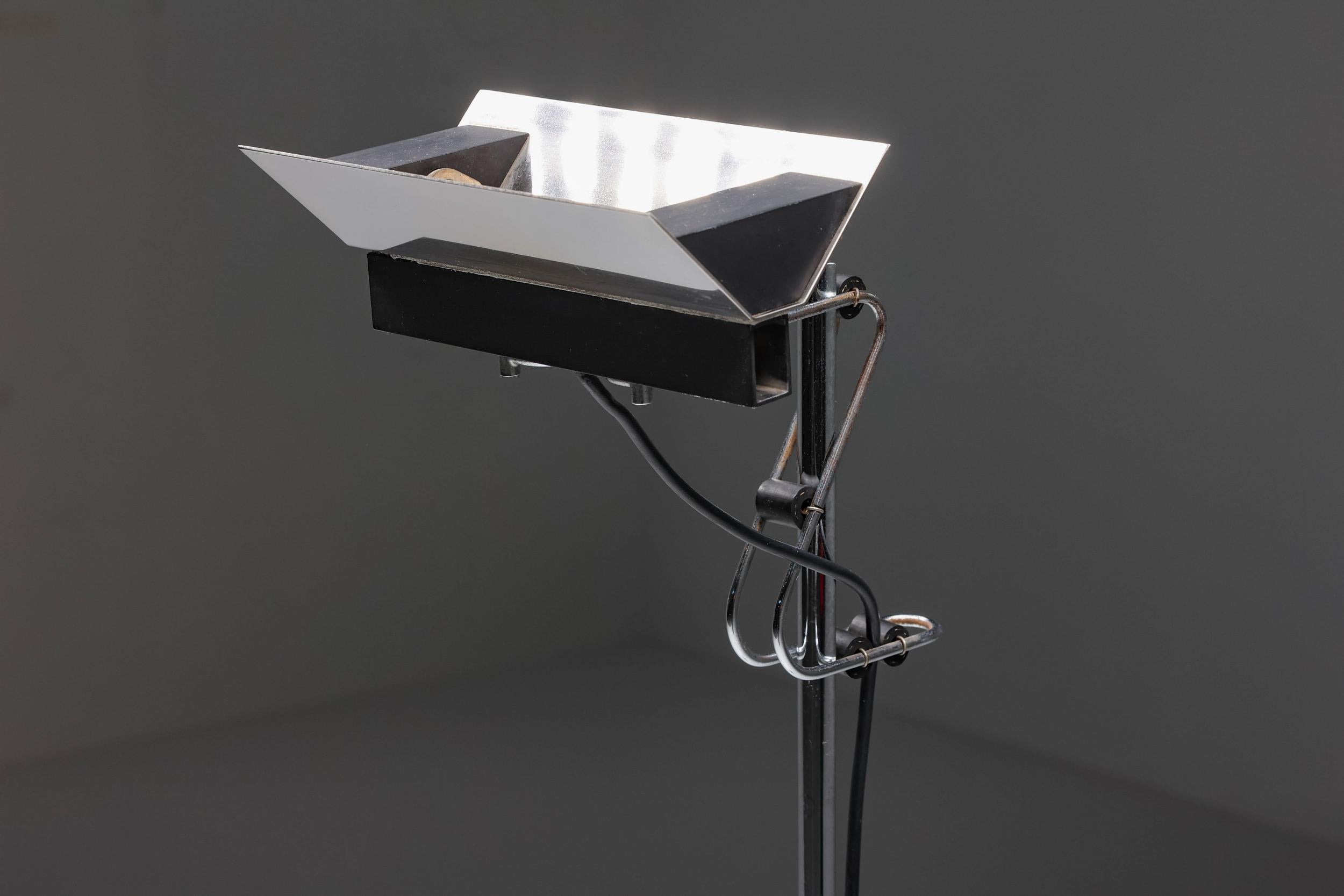 Industrial Postmodern Chrome Adjustable Floor Lamp, Ennio Chiggio, Italy, 1950s For Sale